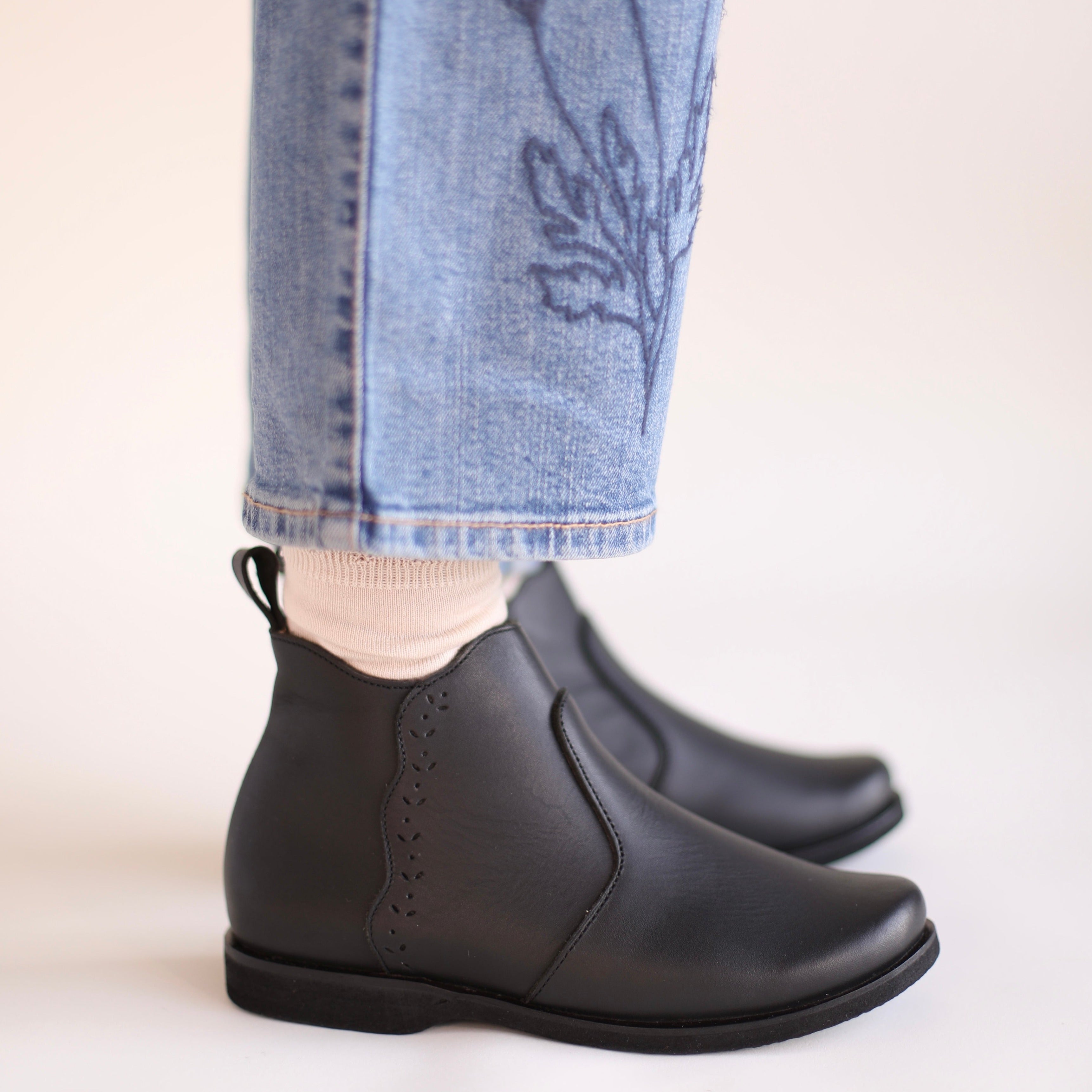 Black Ophelia Kids Leather Boots - Waterproof & Comfortable for Outdoor Play, School & Winter Wear
