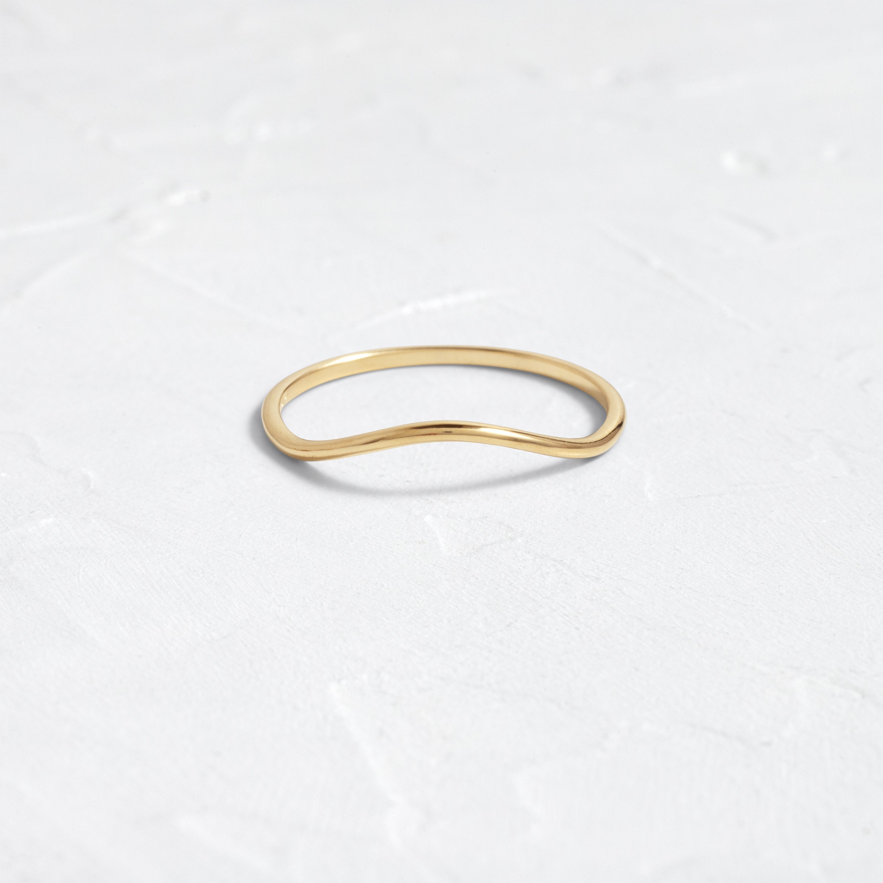 Curved Wedding Band Ring for Women - 14K Gold, Rose Gold & White Gold Options - Perfect for Anniversaries, Engagements & Bridal Jewelry