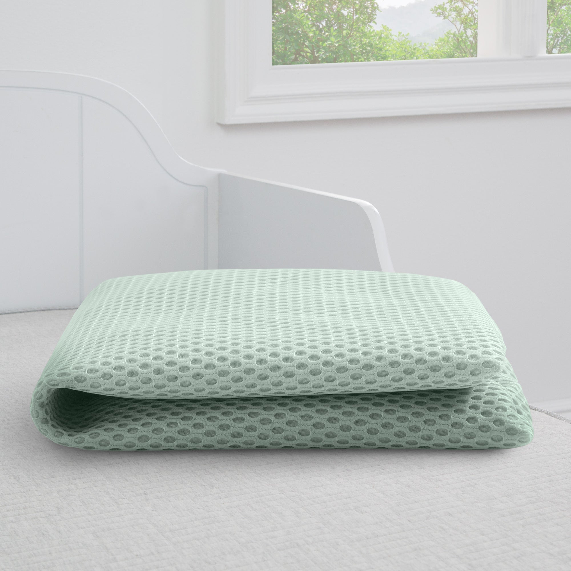100% Breathable Crib Mattress Pad Cover - Waterproof, Hypoallergenic Baby Crib Mattress Protector for Safe Sleep - Perfect for Nursery, Daycare & Travel Use