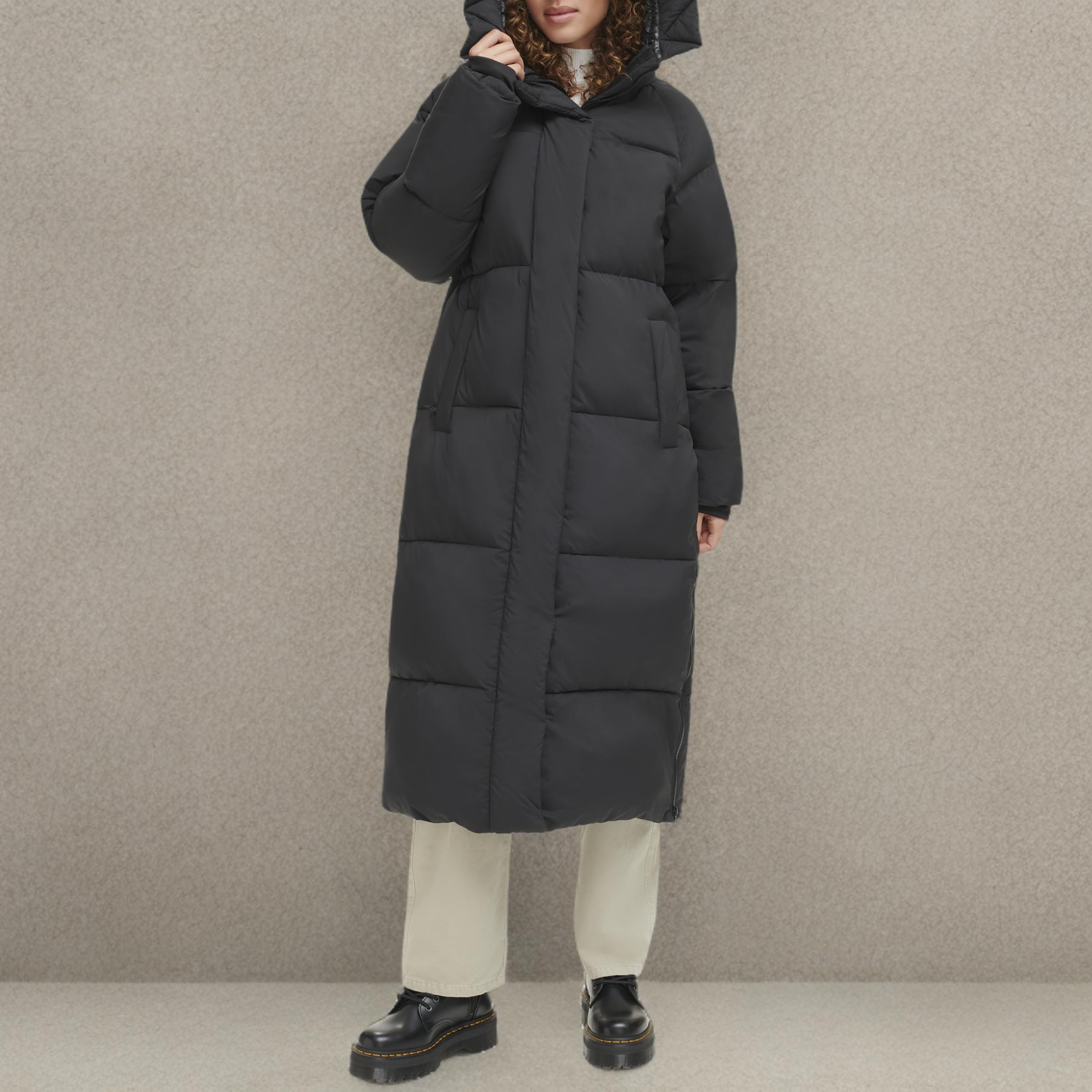 Levi's Women's Extra Long Parka Jacket - Waterproof Winter Coat for Cold Weather, Windproof & Warm Outerwear - Perfect for Snow, Rain, and Outdoor Activities