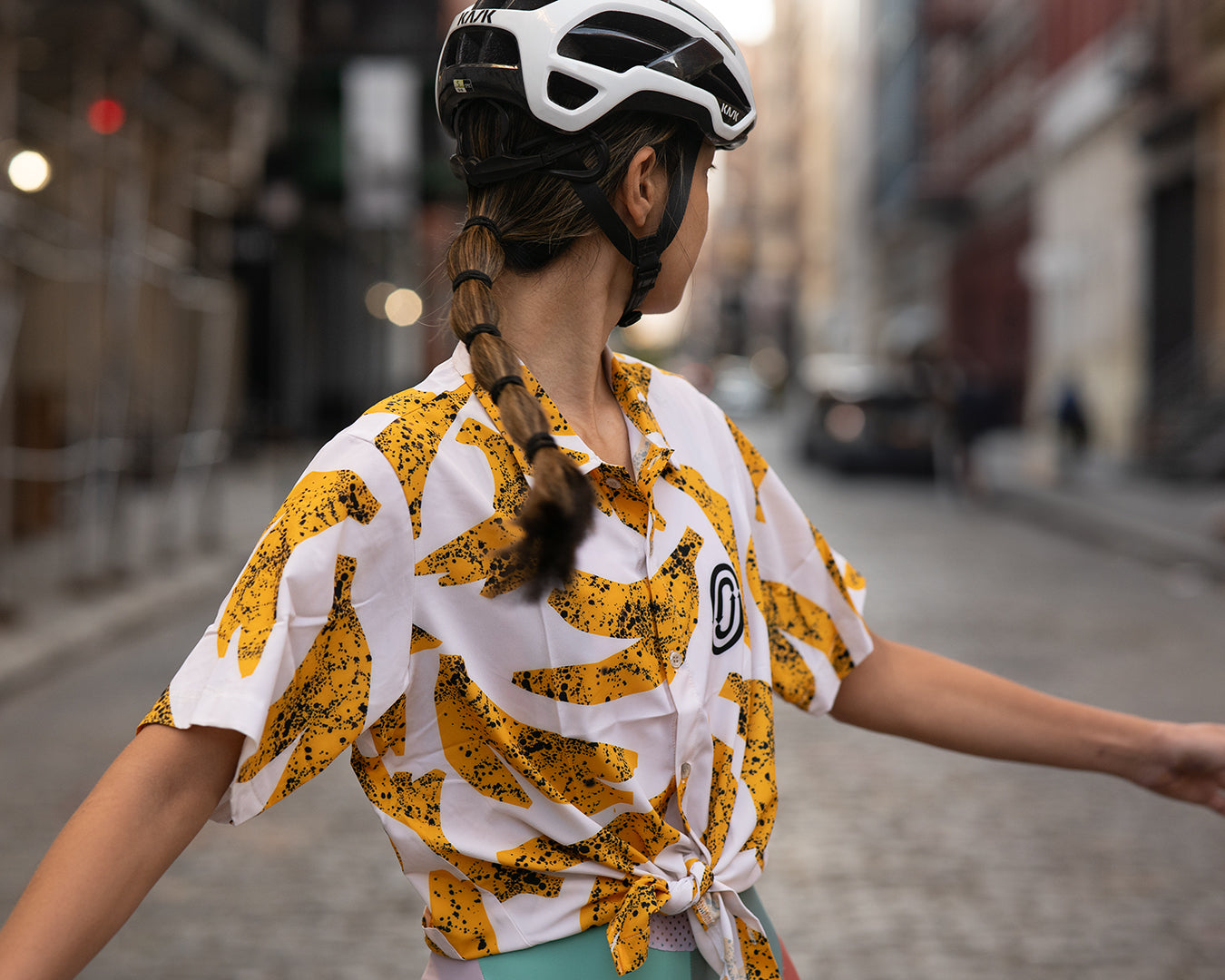 Stylish Banana Resort Shirt for Men - Tropical Hawaiian Aloha Shirt with Short Sleeves - Perfect for Beach Vacation, Summer Party & Casual Wear
