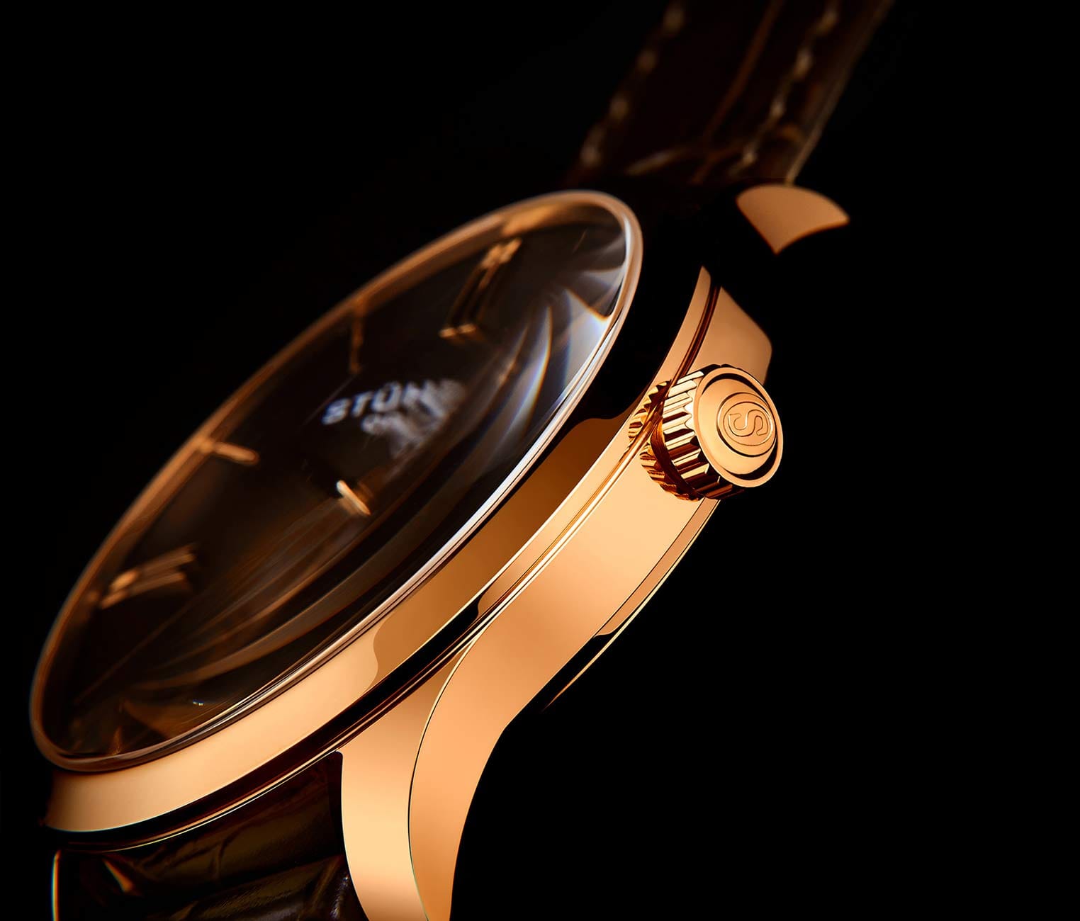 Cuvette II 490 Quartz 42mm Classic Watch - Stylish Men's Dress Watch for Business & Formal Occasions