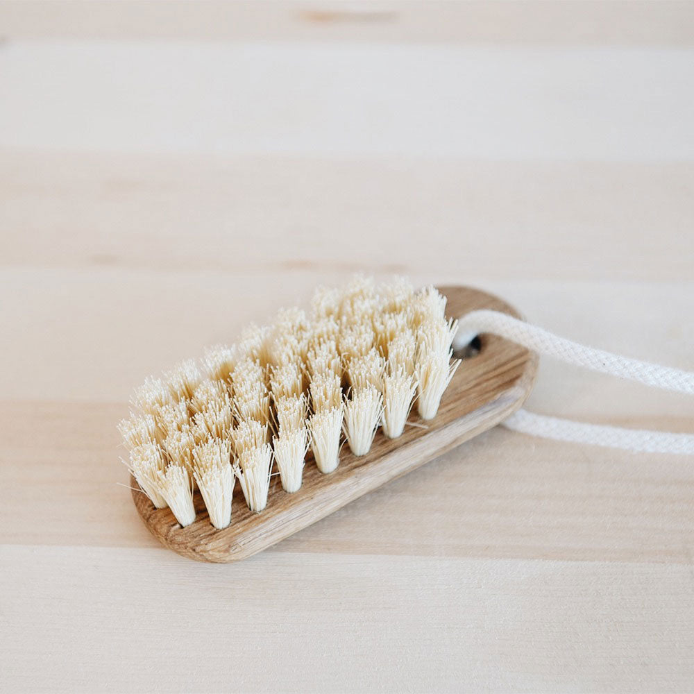 Best Nail Brush for Clean & Healthy Nails - Soft Bristle Nail Scrubber for Manicure & Pedicure - Perfect for Home Spa, Salon & Travel Use