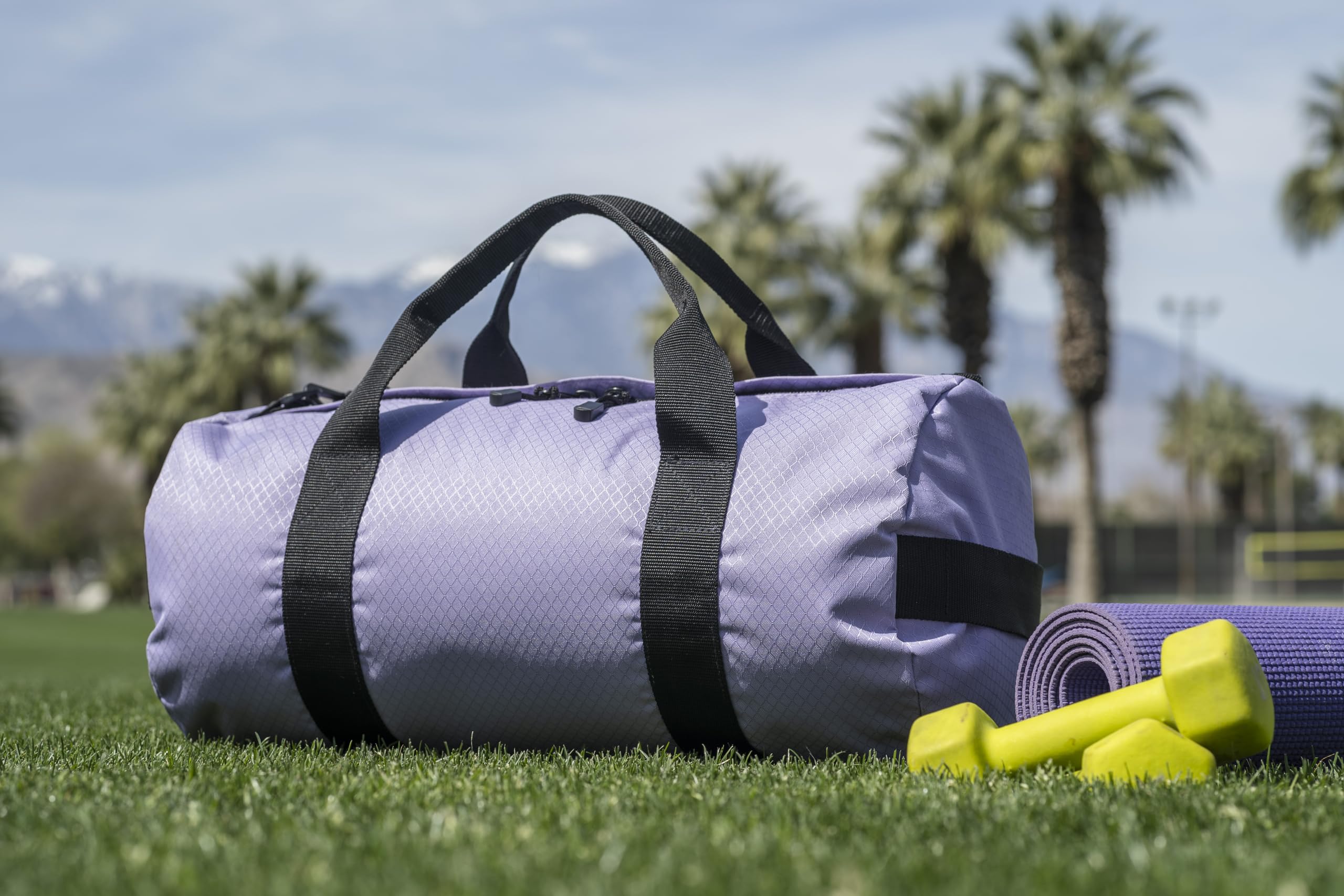 North Star Sports Large Duffle Bag - Waterproof Heavy Duty Gym Bag & Travel Duffel | Foldable Tactical Gear Bag for Equipment Storage | Perfect for Workouts, Military Use & Airplane Carry-On Luggage