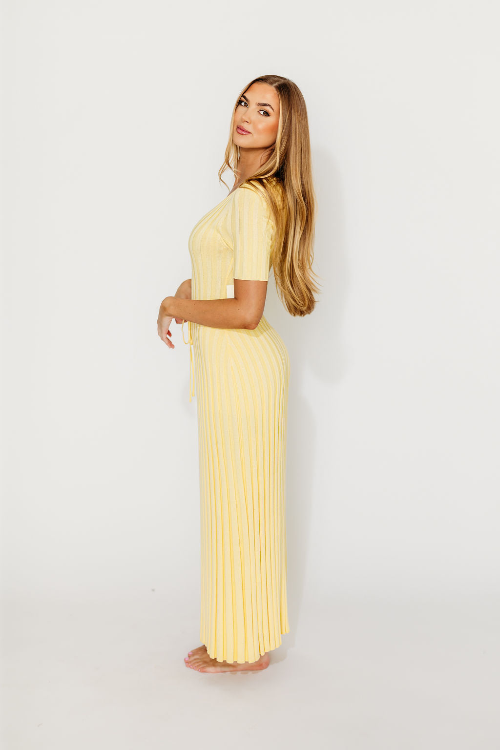 Oakley Ribbed Maxi Dress in Light Yellow - Bump Friendly Maternity Dress for Pregnancy, Comfortable Stretchy Fabric, Perfect for Baby Showers & Summer Outfits