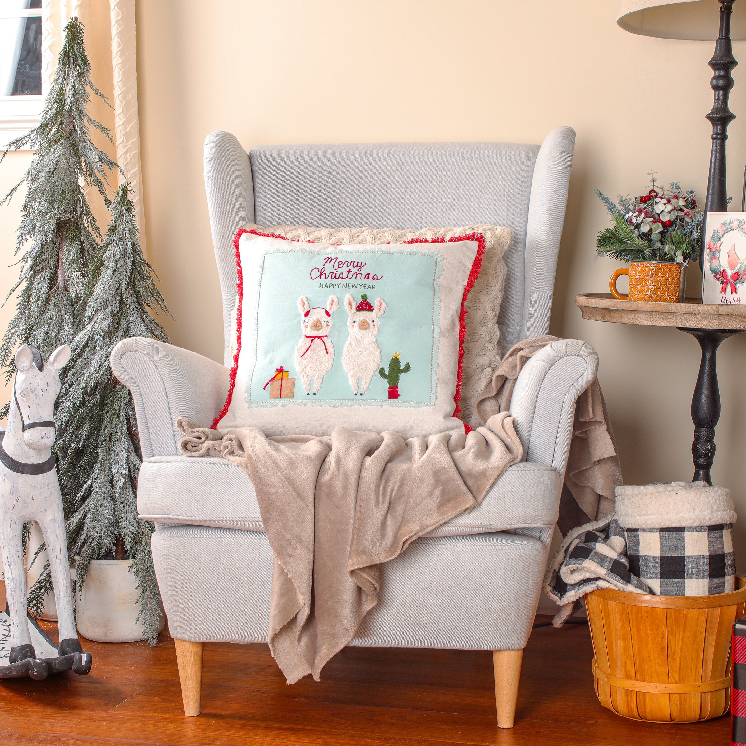 18 Inch HGTV Home Collection Merry Christmas Llamas Throw Pillow - Festive Holiday Decor for Sofa, Bed & Home Decorating