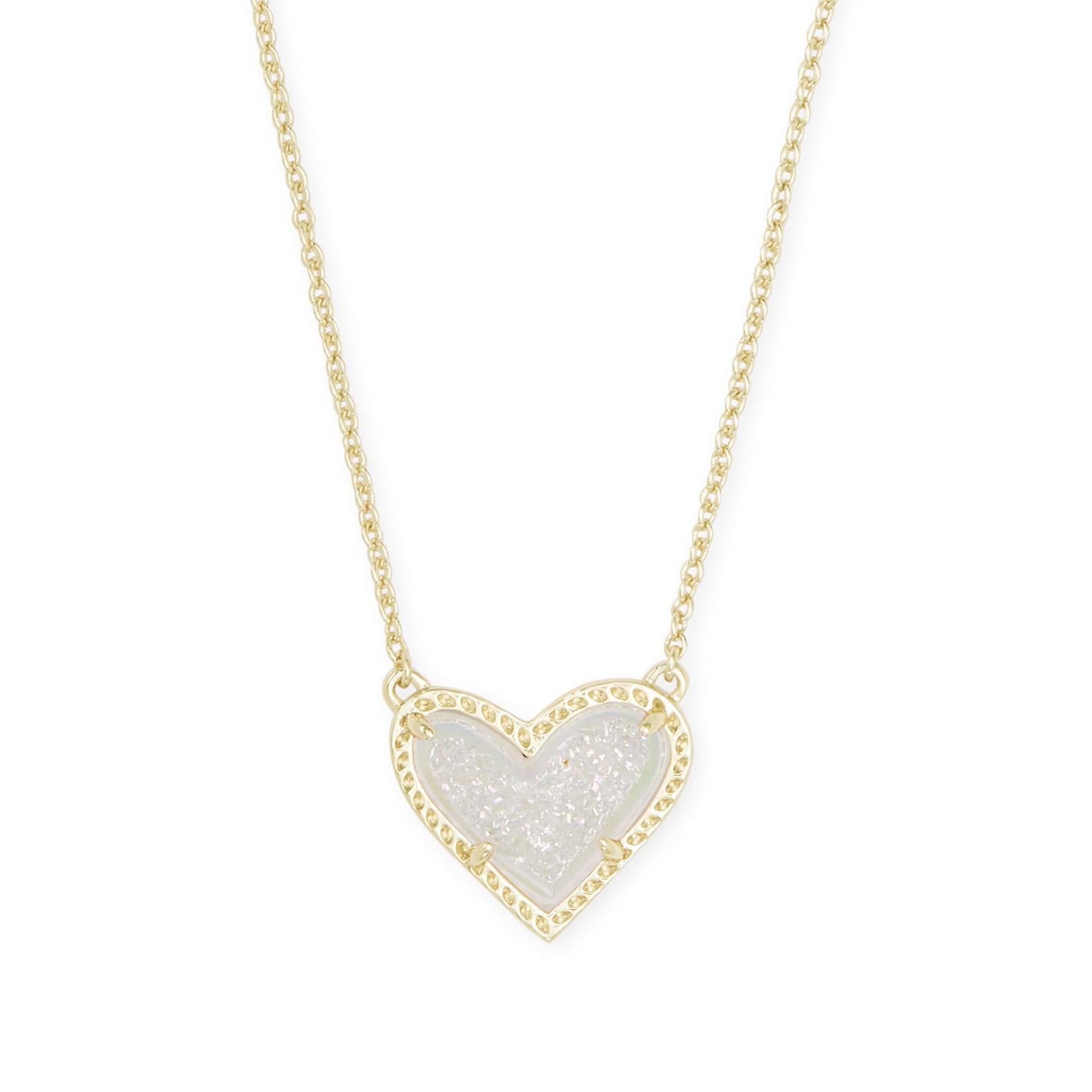 Adjustable Peach Heart Natural Stone Clavicle Chain Necklace for Women - Valentine's Day Gift, Romantic Jewelry for Anniversary, Date Night & Special Occasions