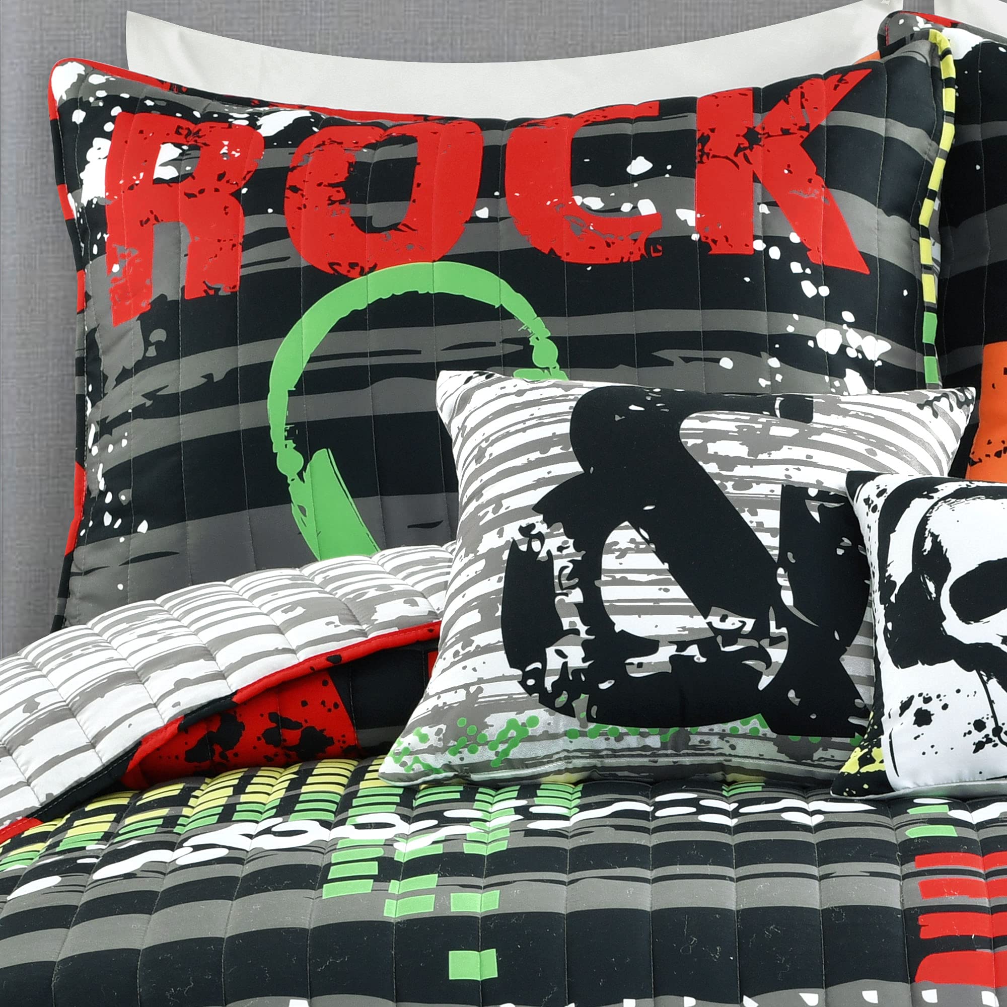 Lush Decor Reversible Quilt Set - Full/Queen, Black - Rock N Roll Style for Bedroom Decor