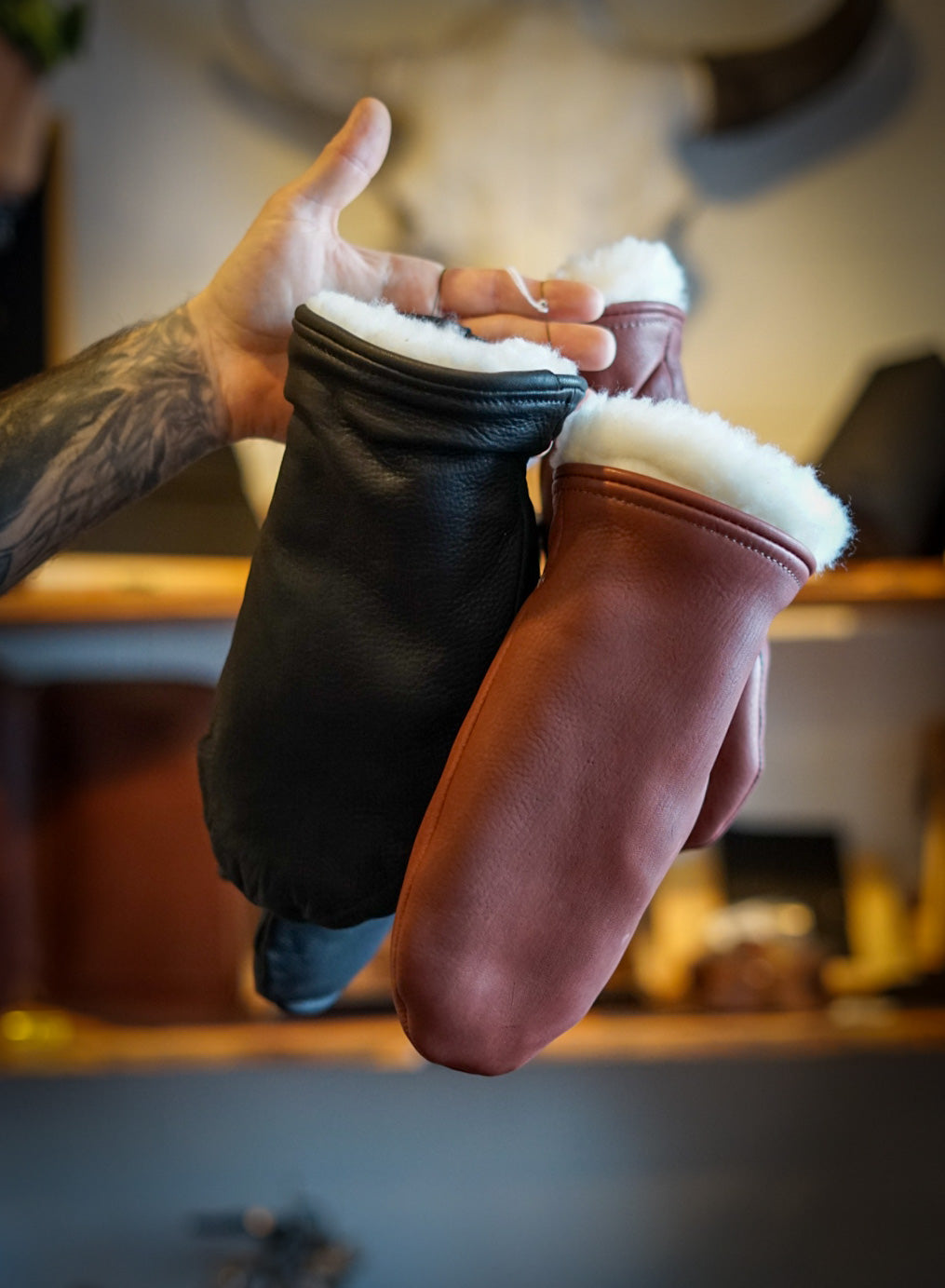 Premium Deer Hide Mittens for Men & Women - Warm Winter Gloves for Outdoor Activities, Hunting, and Hiking - Soft & Durable Leather Hand Protection