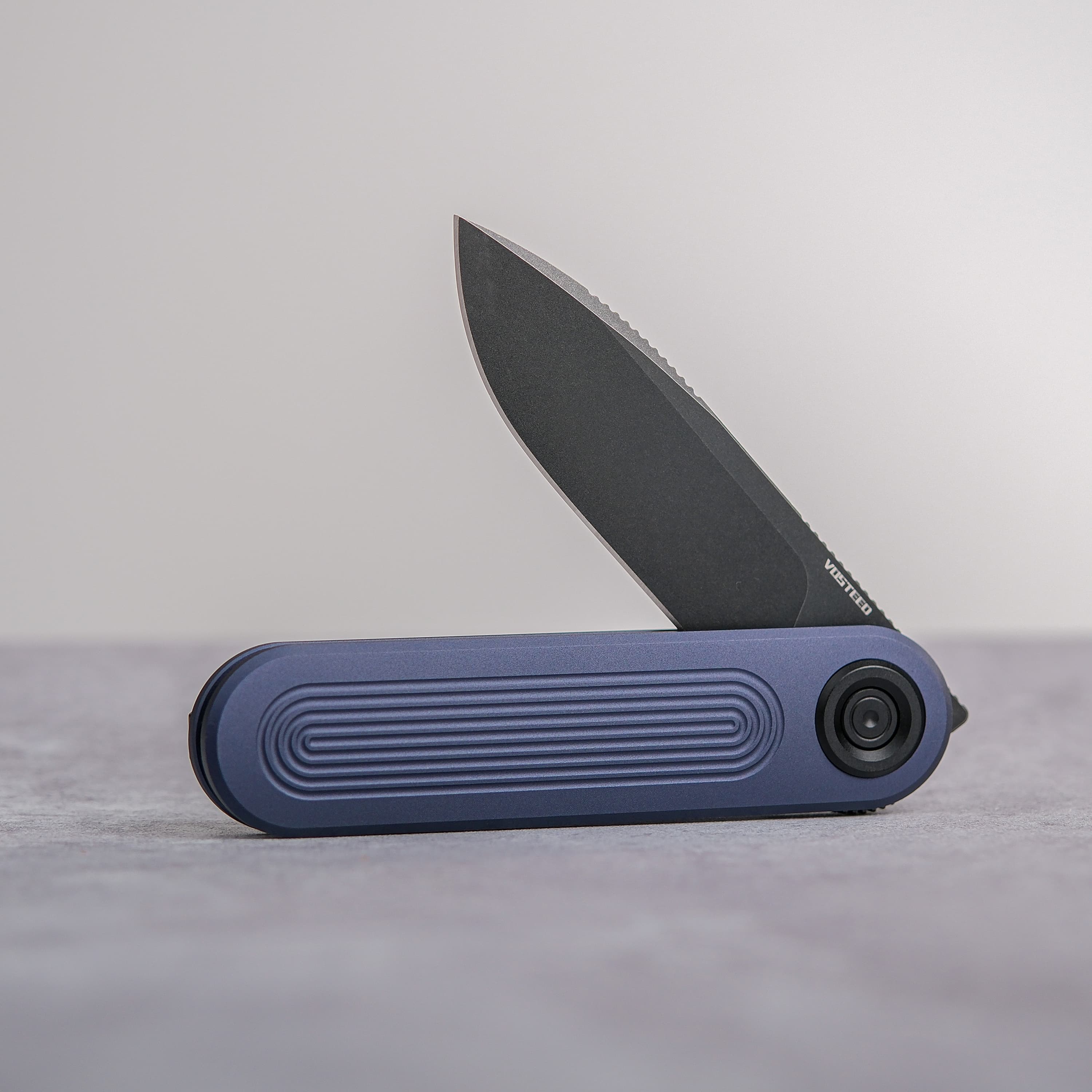 Corgi V 295 Vanchor Lock Folding Knife - 2.95
