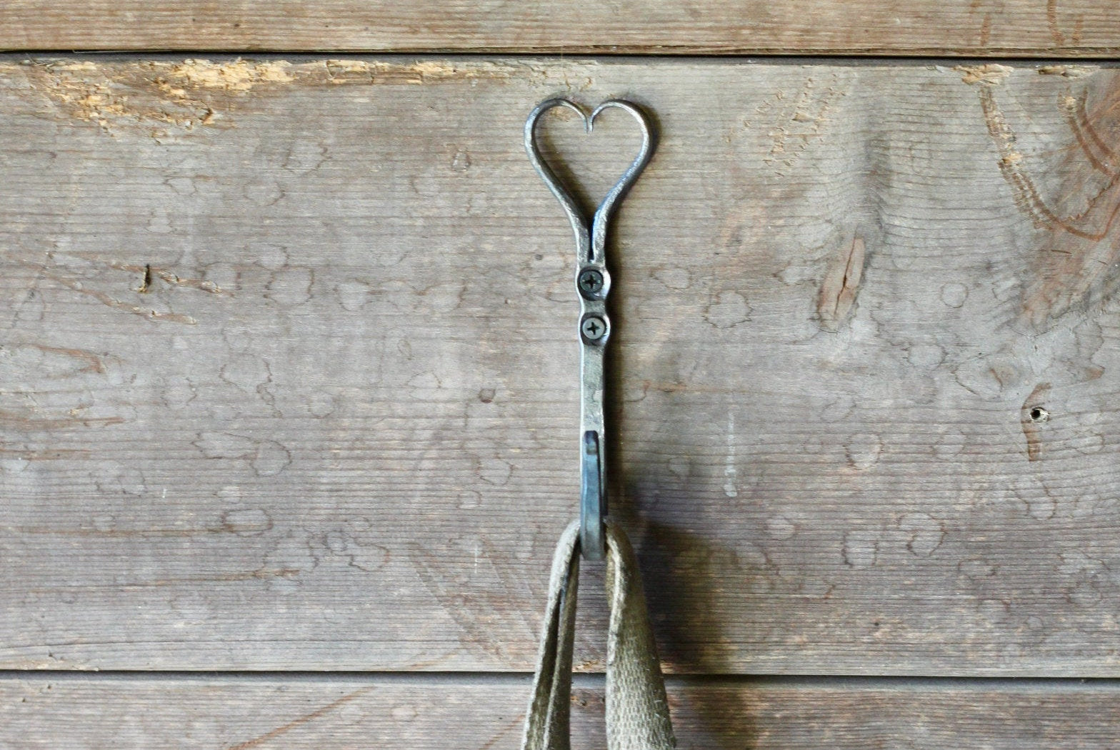 Hand-Forged Heart Hook - Rustic Blacksmith Wall Decor for Home, Garden, and Wedding Decorations