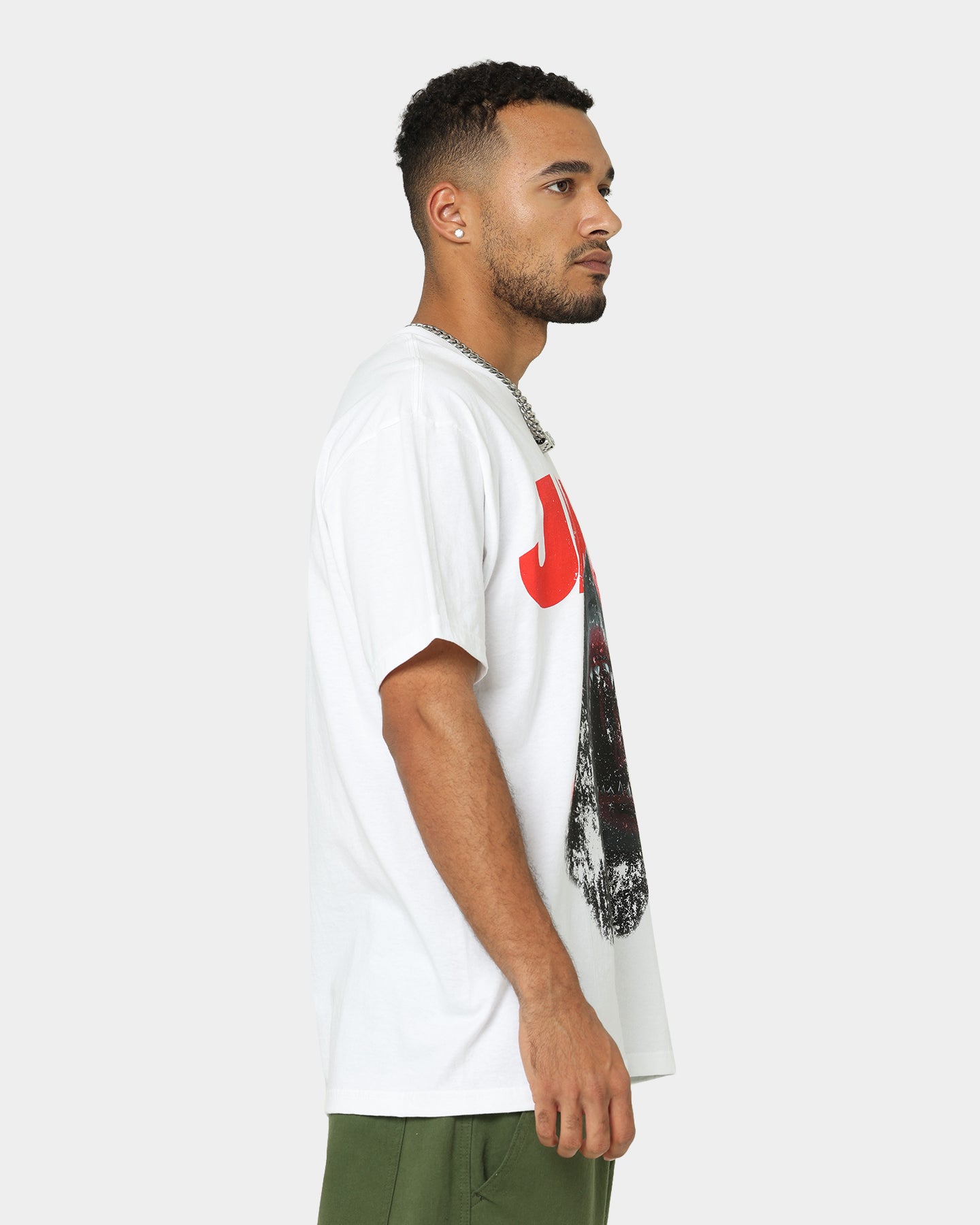 Vintage American Thrift Jaws Graphic T-Shirt - White Cotton Tee for Men & Women - Perfect for Casual Wear, Movie Nights, and Shark Lovers