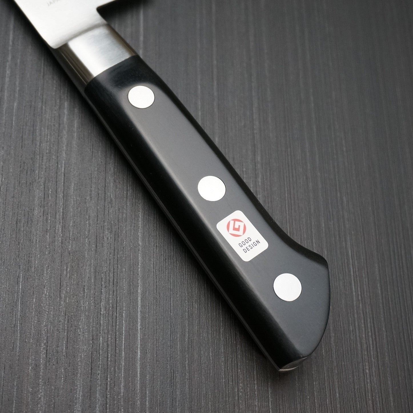 Tojiro Classic VG10 3-Layer Santoku Knife 170mm - Japanese Kitchen Knife for Precision Cutting, Slicing & Dicing - Perfect for Vegetables, Meat & Fish Preparation