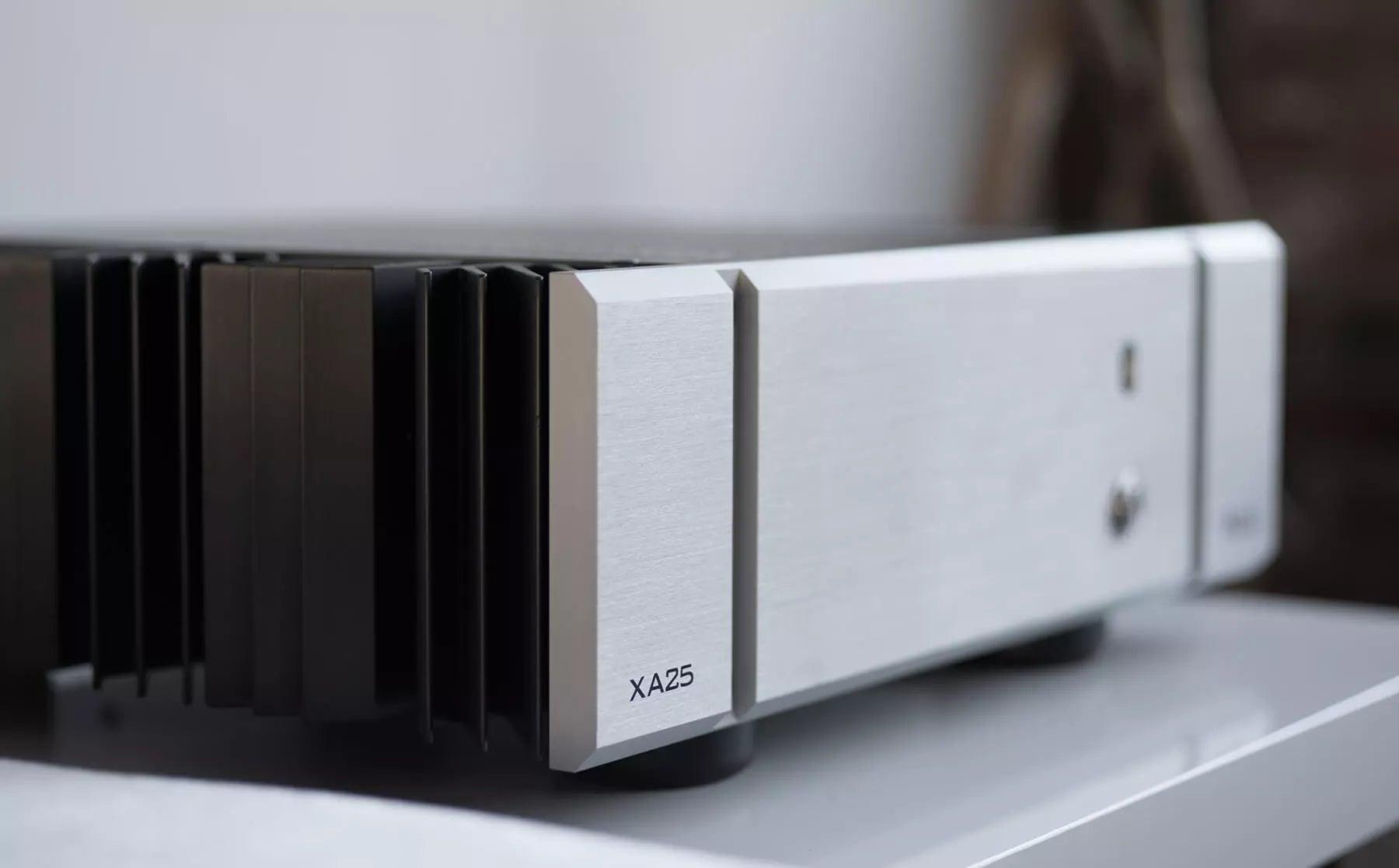 Pass Labs XA25 Stereo Power Amplifier - High-End Audio Equipment for Home Theater & Music Listening | Perfect for Audiophiles & Hi-Fi Systems