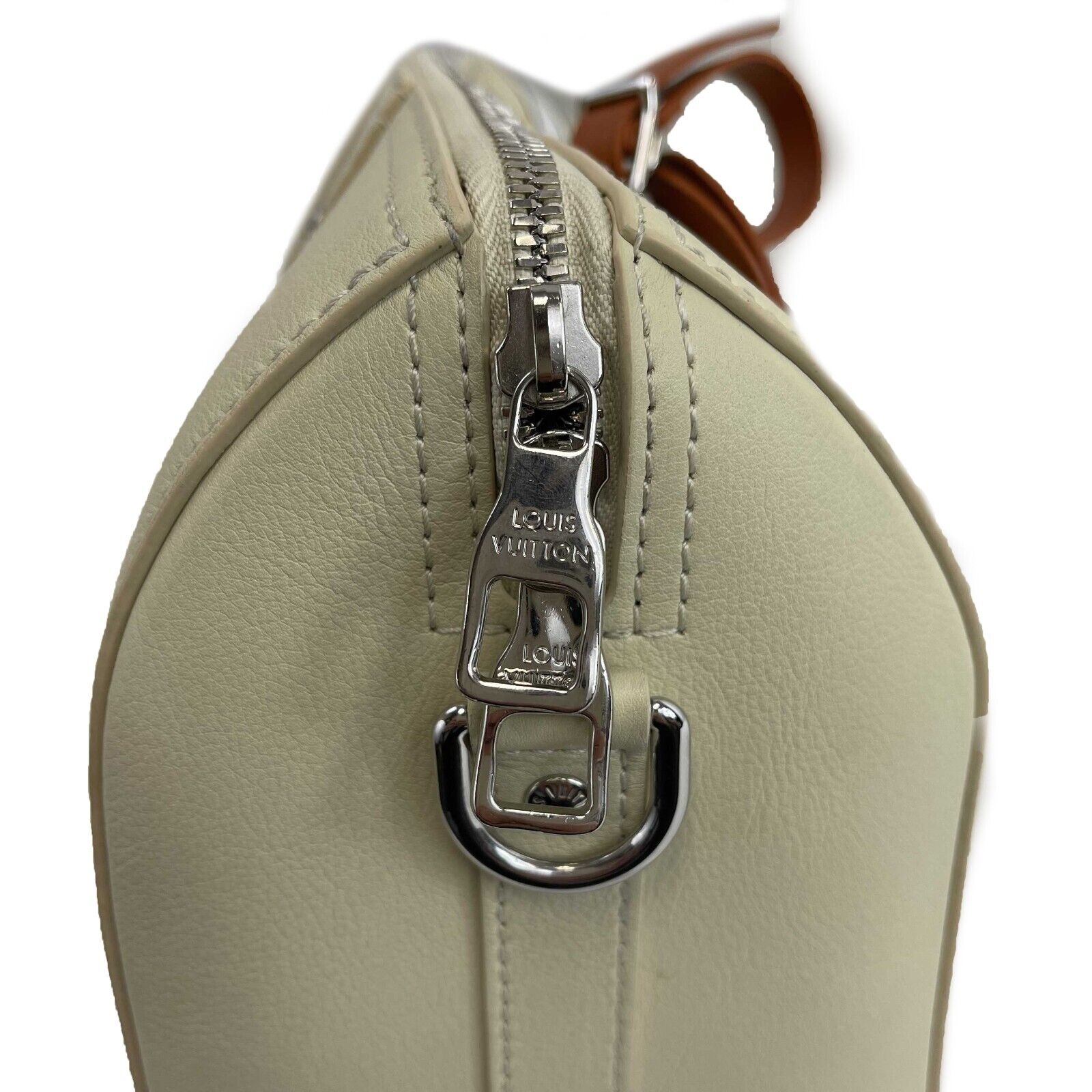 Louis Vuitton City Keepall Bag Trunk L'oeil Calf Leather Cream Shoulder Bag - Luxury Travel & Everyday Carry for Women | Perfect for Work, Weekend Getaways & Fashion Statements