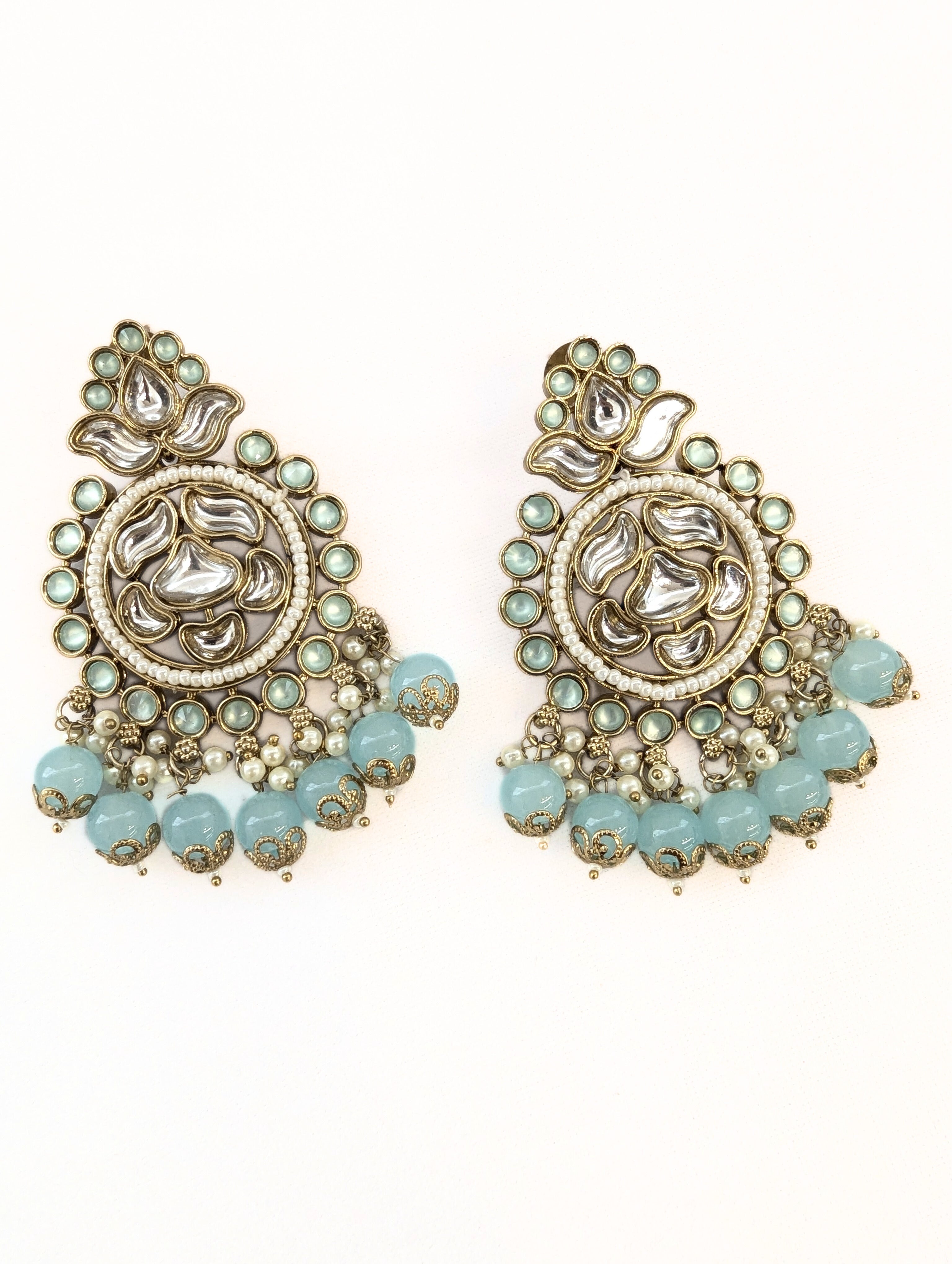 Kriti Kundan Earrings – Traditional Indian Jewelry for Women | Handmade Ethnic Accessories for Parties, Weddings & Festive Occasions