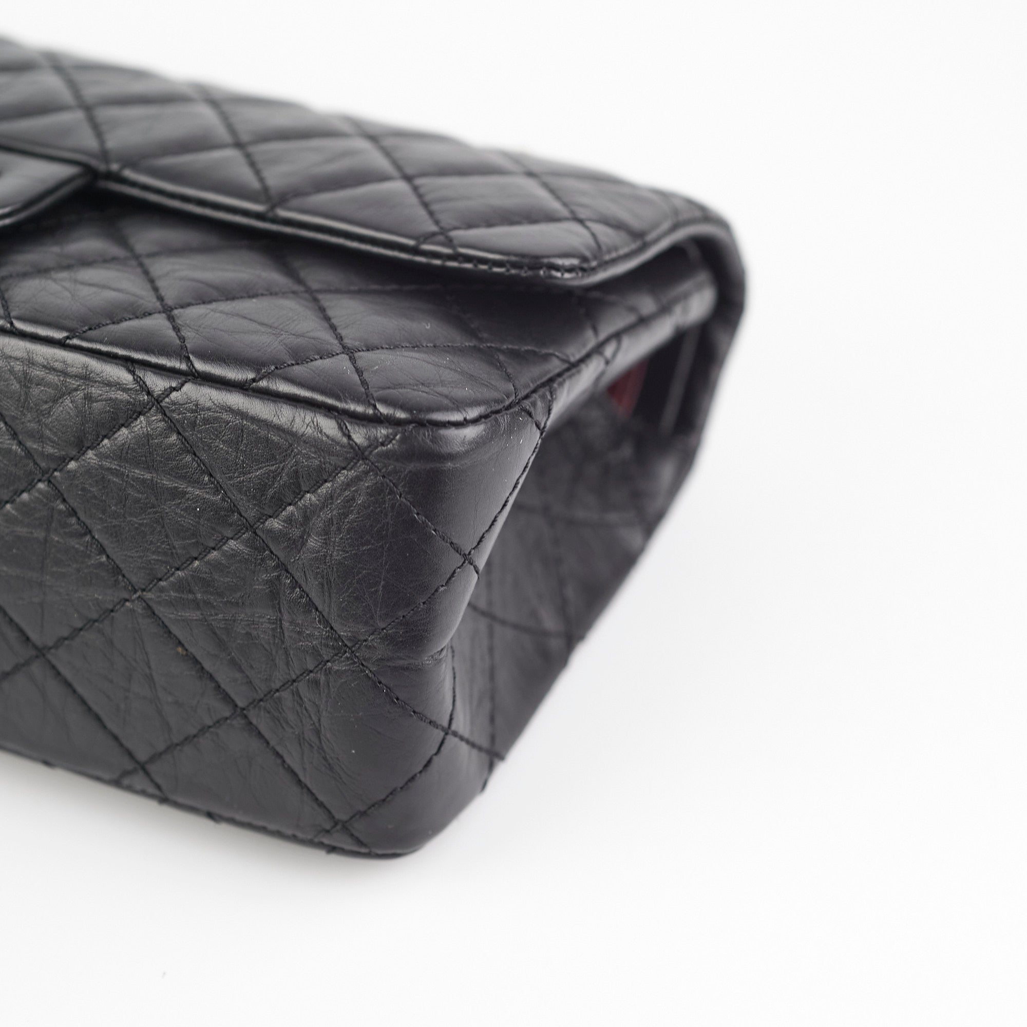 Authentic Chanel Reissue 225 Black Calfskin Leather Flap Bag - Luxury Handbag for Women, Perfect for Evening Events & Special Occasions
