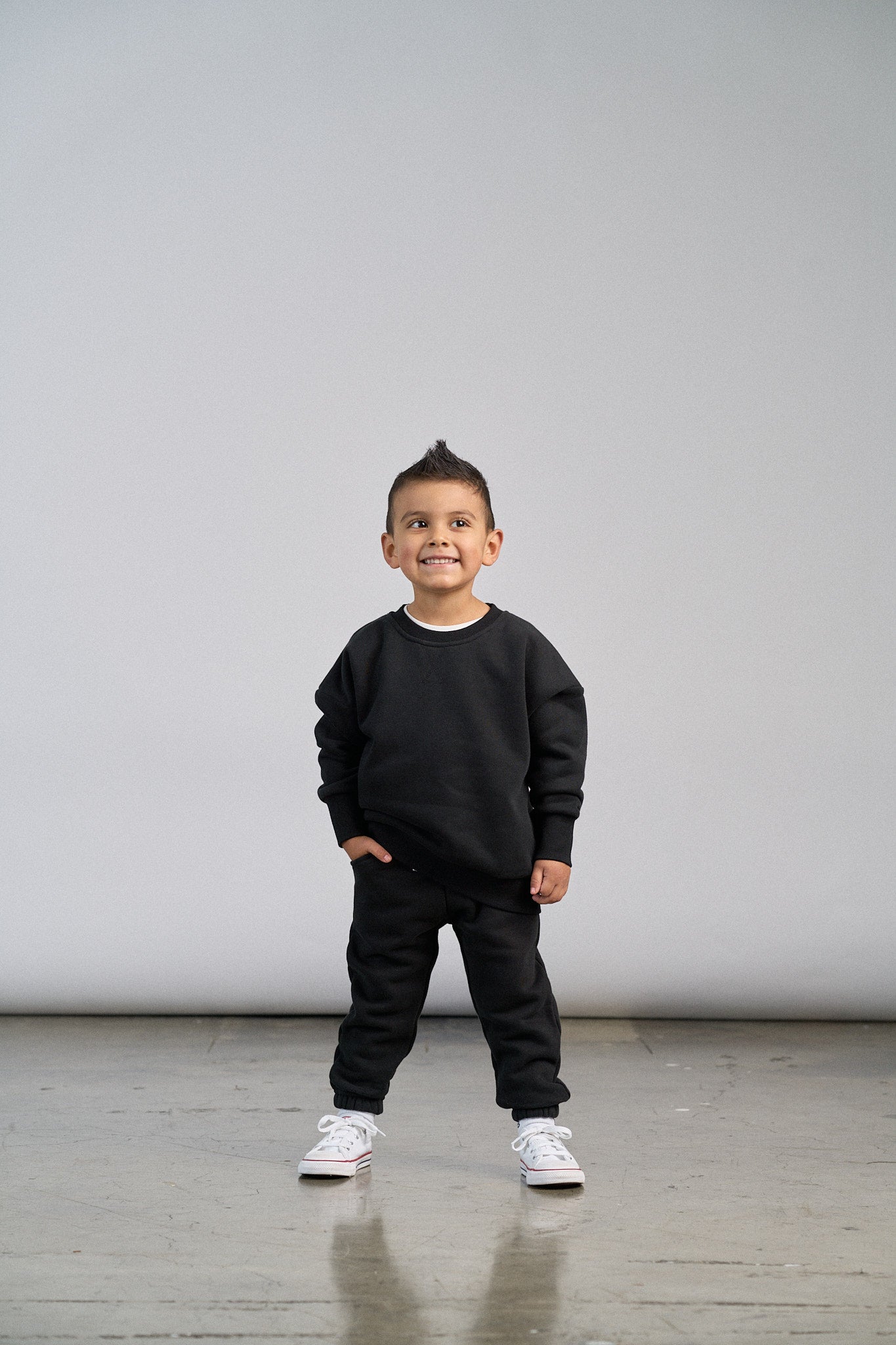 Premium Black Elevated Crewneck Sweatshirt - Soft & Stylish for Casual Wear, Street Fashion & Layering