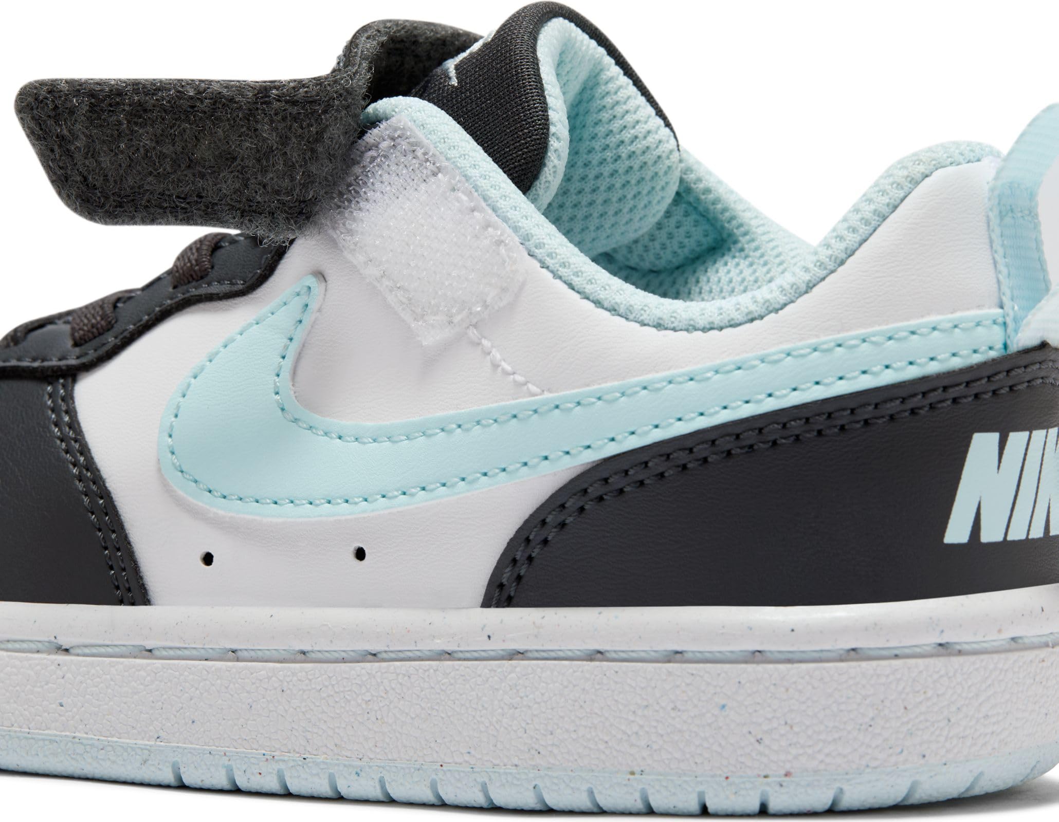 Nike Boys' Low-Top Sneakers - Lightweight & Comfortable for Running, School, and Everyday Wear