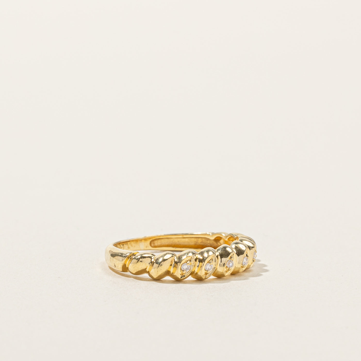 Textured Diamond Wedding Band Ring - 0.06 Carat Total Weight (ctw) - Size 6.25 - Perfect for Engagement, Anniversary & Everyday Wear