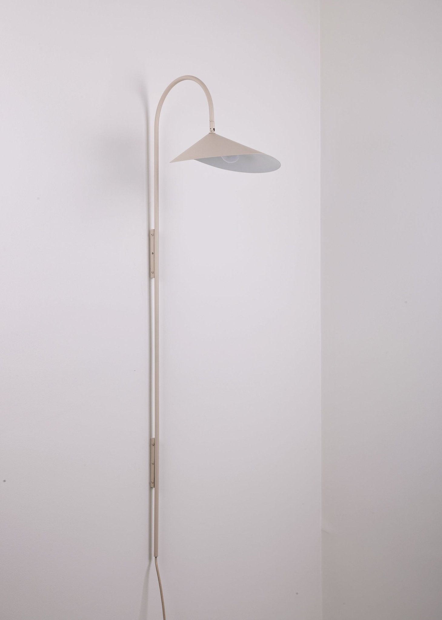 Alocasia Swivel Wall Light - Adjustable Modern LED Sconce for Living Room, Bedroom & Hallway - Perfect for Ambient Lighting and Home Decor
