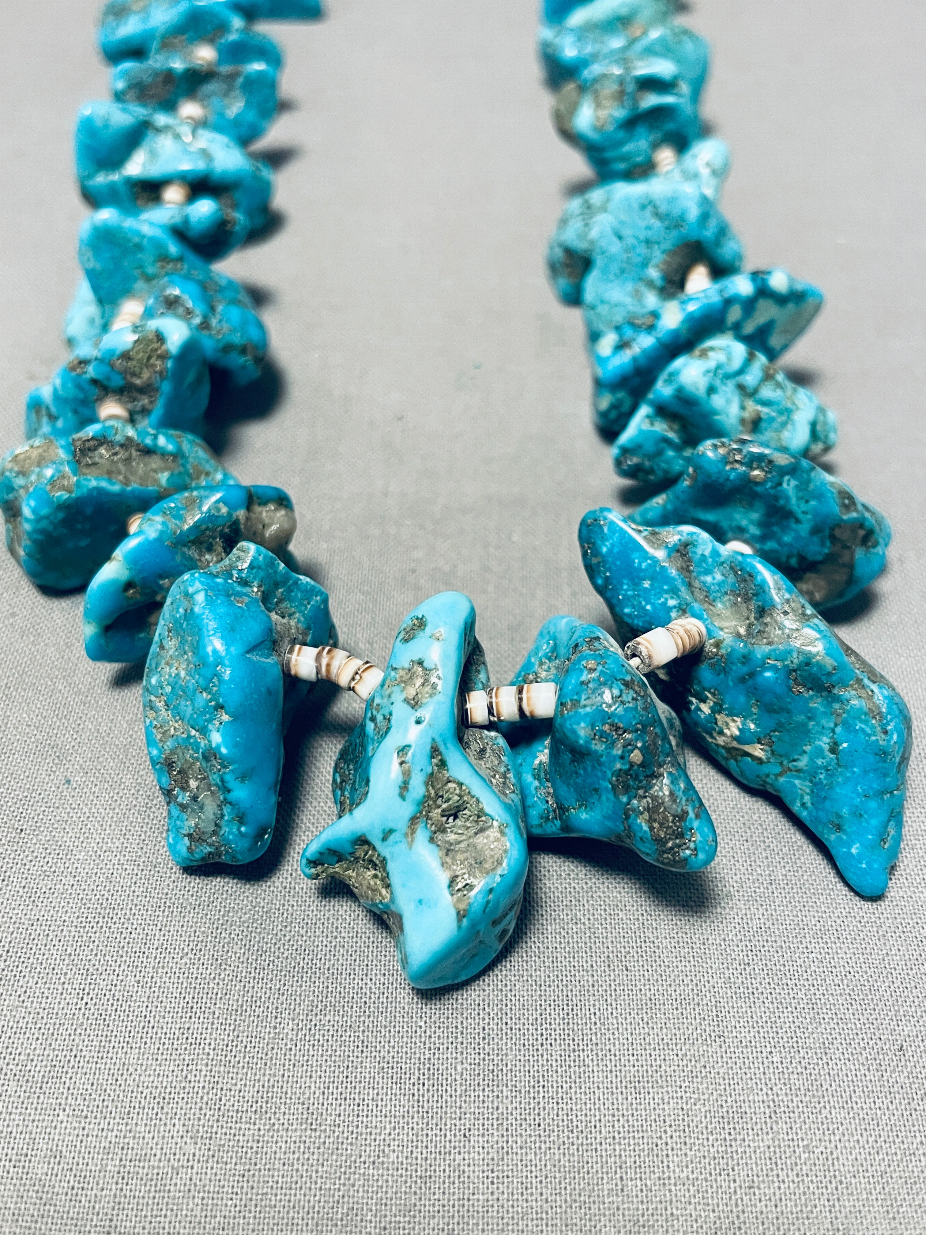 Vintage Native American Navajo Turquoise Nugget Heishi Necklace - 149 Gram Handmade Beaded Jewelry for Women, Boho Chic Accessory, Perfect for Festivals, Weddings & Everyday Wear