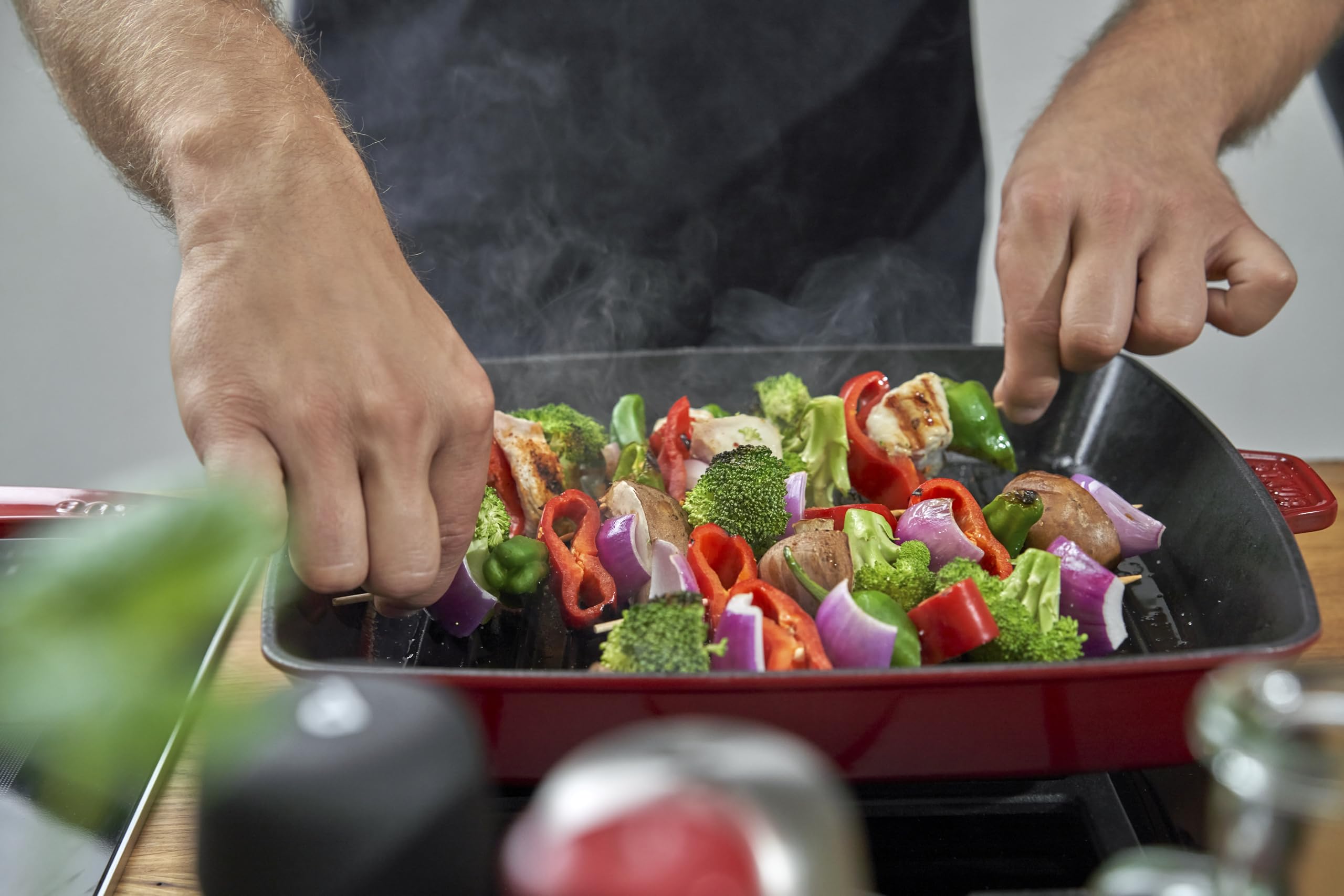 Staub 26cm Cast Iron Grill Pan - Cherry Red, Induction Compatible, Perfect for Grilling Steaks, Burgers & Vegetables on Stovetop or Oven