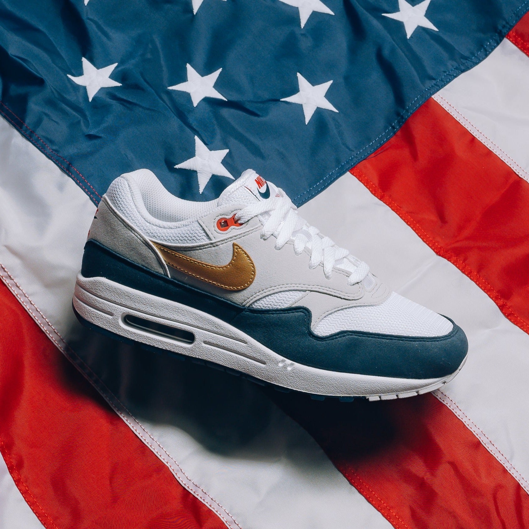 Nike Air Max 1 'Olympic' Sneakers - Obsidian/Metallic Gold Colorway - Men's Running Shoes for Sports & Casual Wear