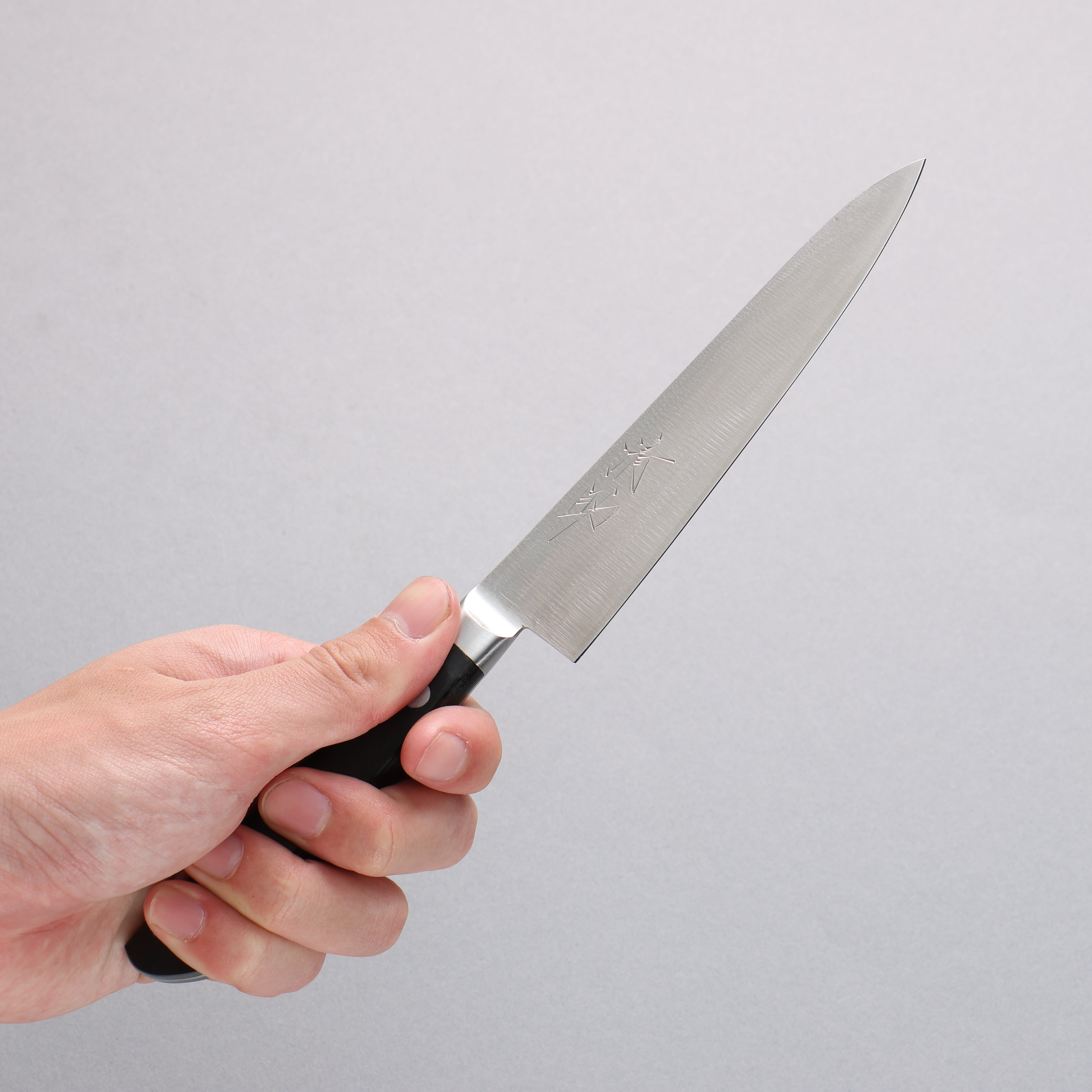 Seisuke VG1 Petty Utility Knife 135mm - Japanese Stainless Steel Blade with Black Pakkawood Handle - Perfect for Slicing, Peeling & Precision Kitchen Tasks
