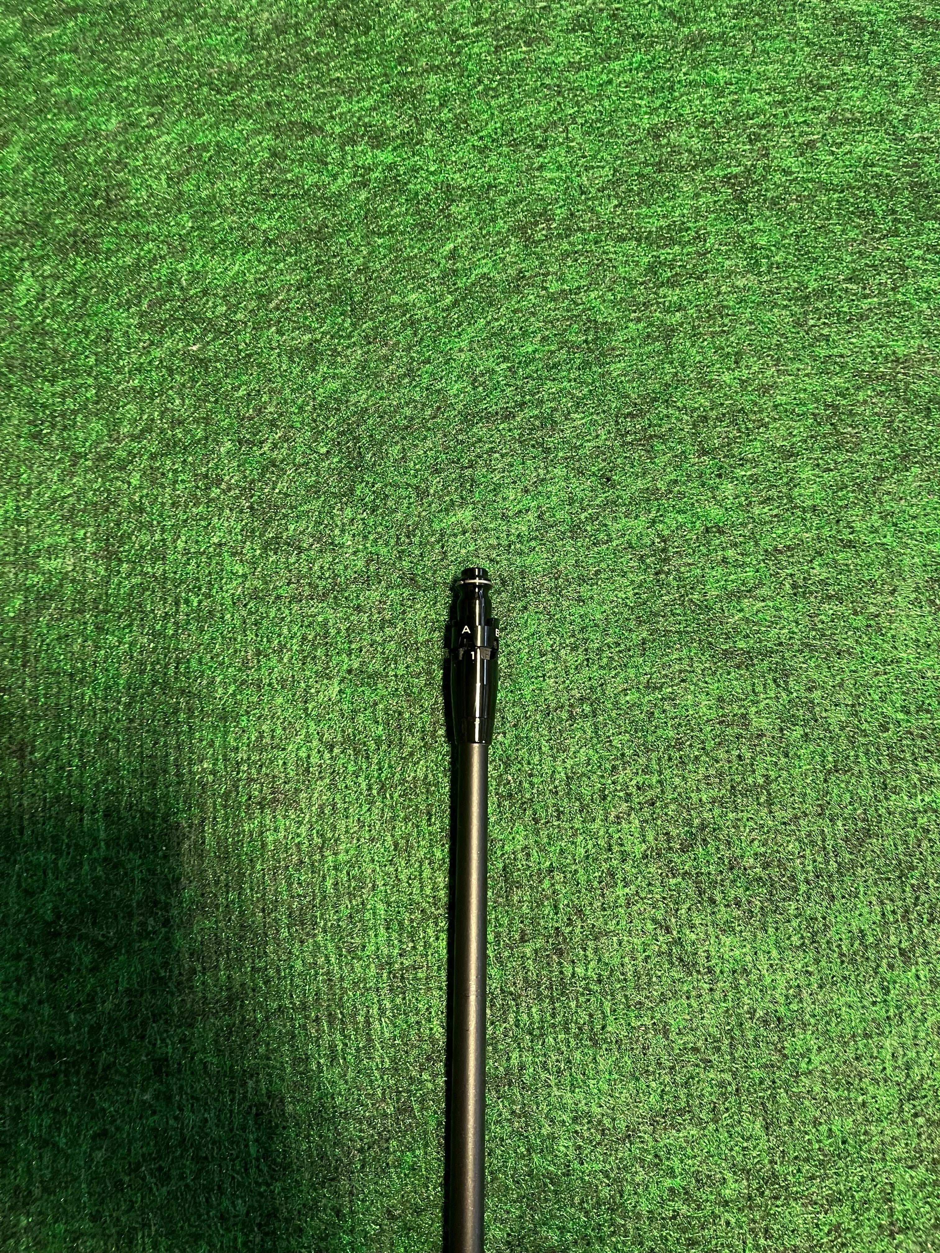 Graphite Design IZ 7 Fairway Wood Shaft - Stiff Flex 42.5 Inches | High Performance Golf Club Shaft for Improved Accuracy & Distance | Perfect for Fairway Shots & Tee Box Drives