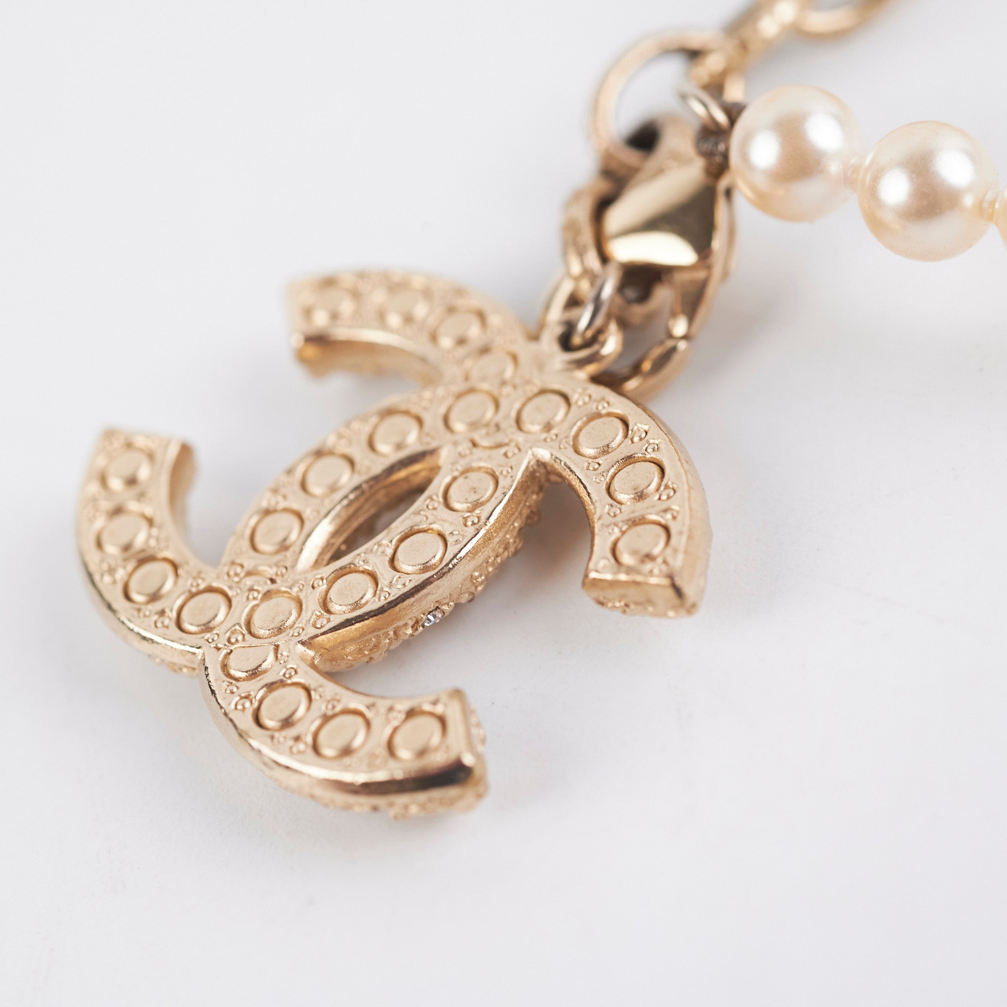 Chanel CC Logo Pearl Bracelet for Women - Luxury Fashion Jewelry Gift for Birthday, Anniversary & Special Occasions