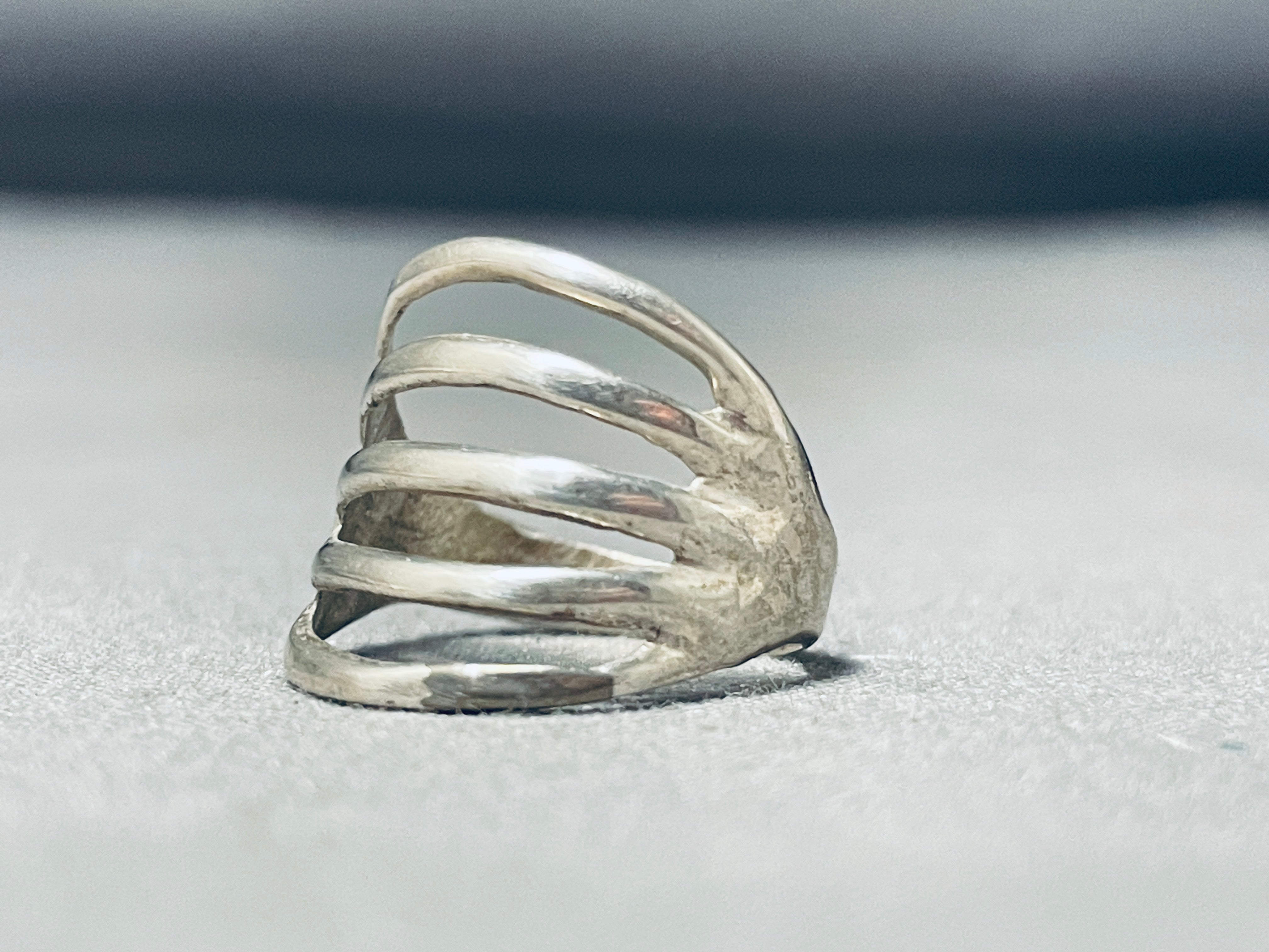 Vintage Navajo Sterling Silver Ring - Handcrafted Native American Jewelry for Men & Women - Perfect for Boho, Western & Tribal Fashion