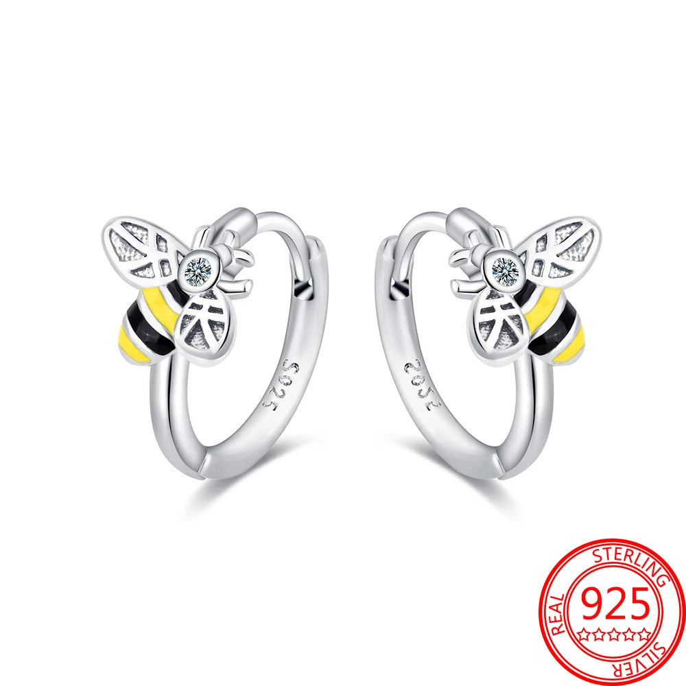 Cute Bee Earrings for Girls - Gold Plated Dainty Honeycomb Jewelry Gift for Women & Teens - Perfect for Everyday Wear, Parties & Gifts