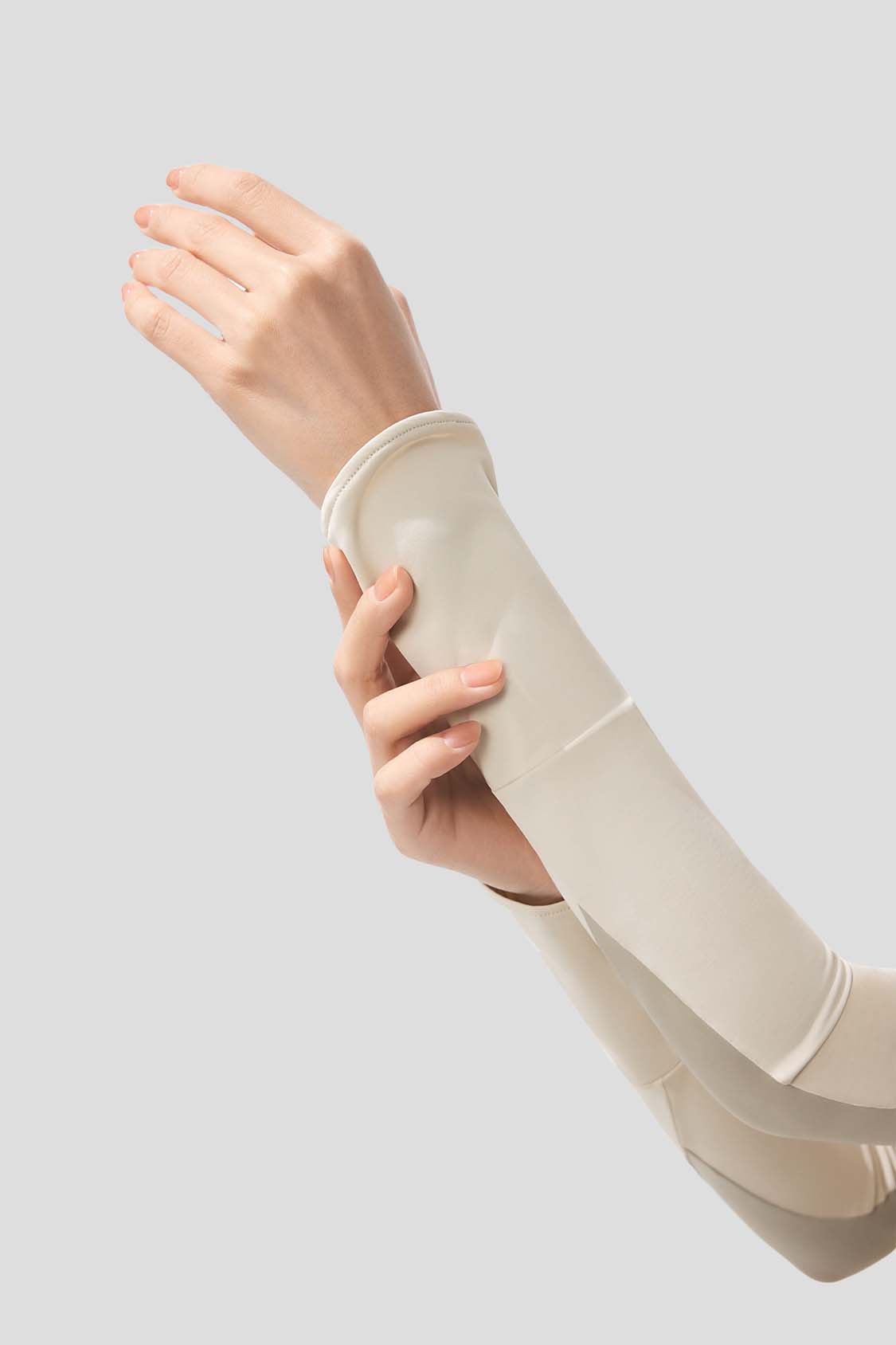 UPF150+ Women's Dual Finger Hole Sun Sleeves - UV Protection Arm Covers for Outdoor Sports, Gardening & Driving