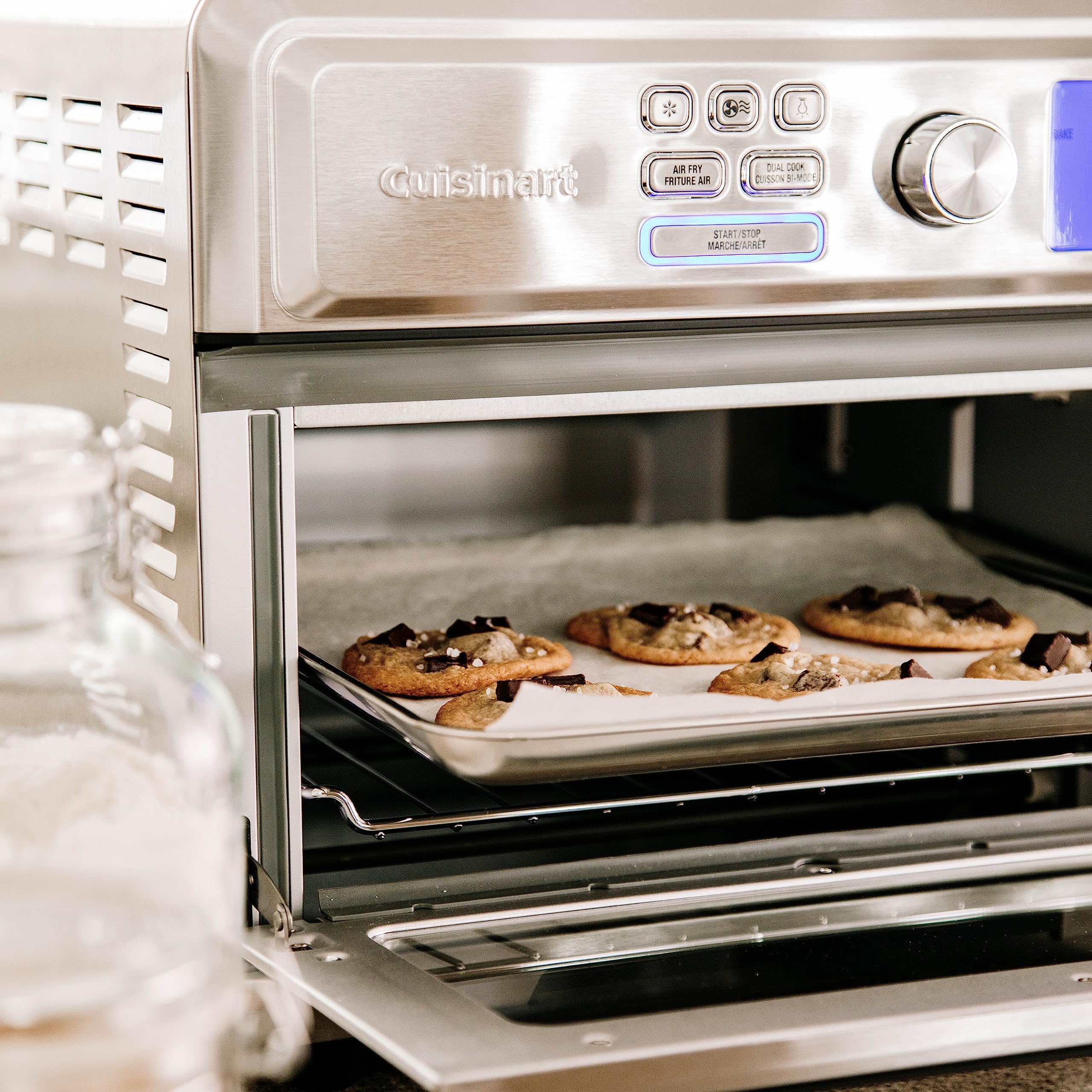 Cuisinart TOA-65C 1800W Digital Air Fryer Toaster Oven with Adjustable Temperature Controls - Stainless Steel Countertop Oven for Baking, Roasting & Reheating - Perfect for Small Kitchens & Family Cooking