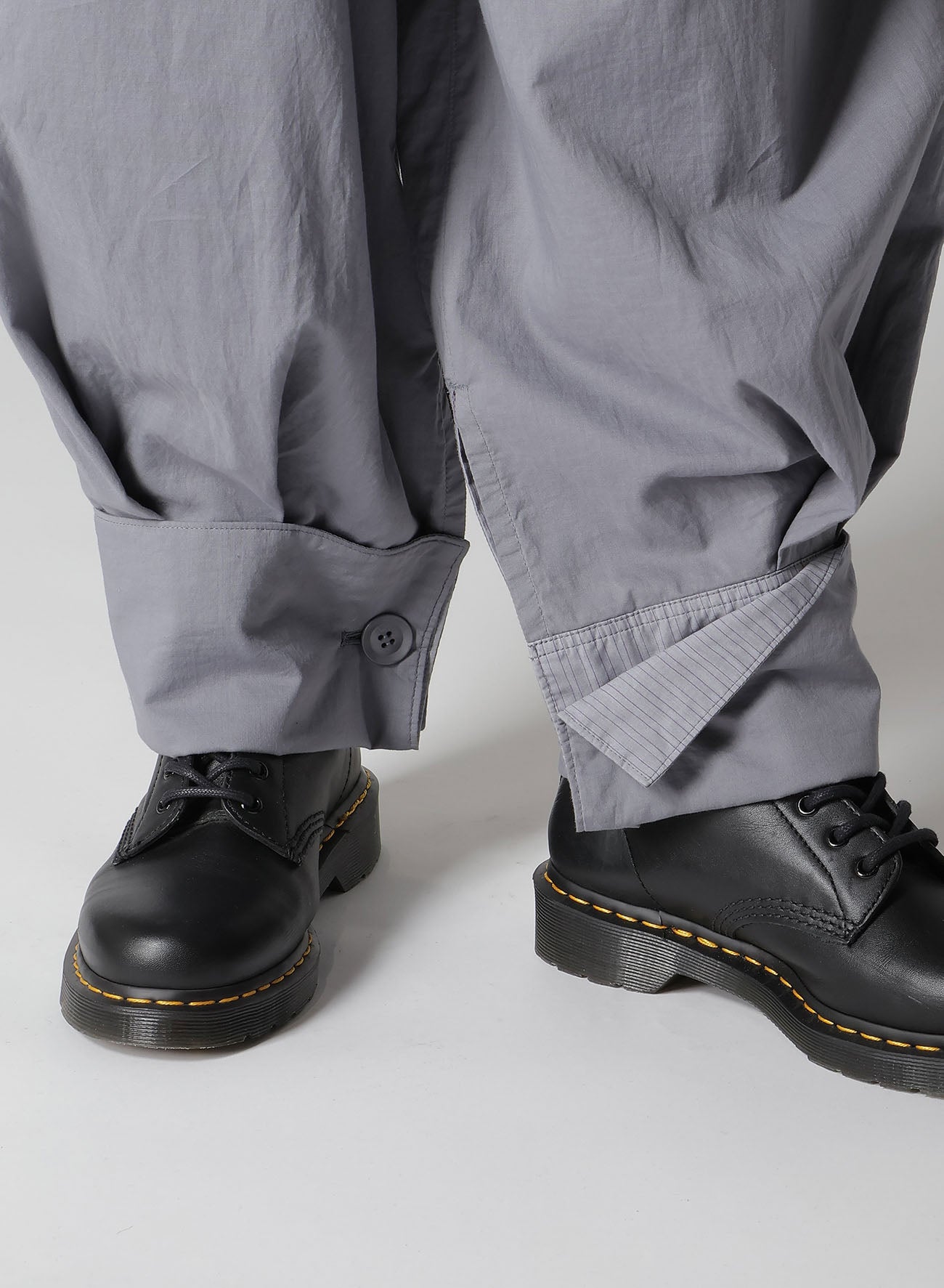 **Cotton Lawn Garment Dye Khem Cuffs Cargo Pants - Comfortable & Stylish Men's Workwear for Outdoor & Casual Wear**