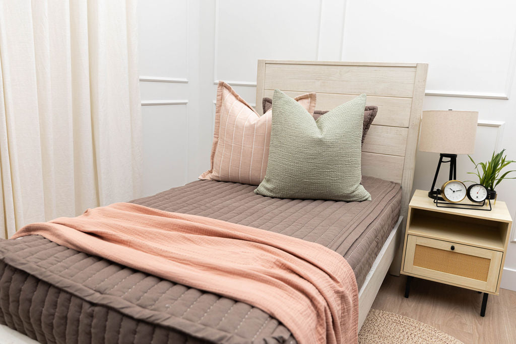 Luxe Beddy's Premium Bedding Set - Ultra Soft & Breathable Comforter & Sheet Set for All-Season Comfort - Perfect for Master Bedroom, Guest Room & Kids Bedroom