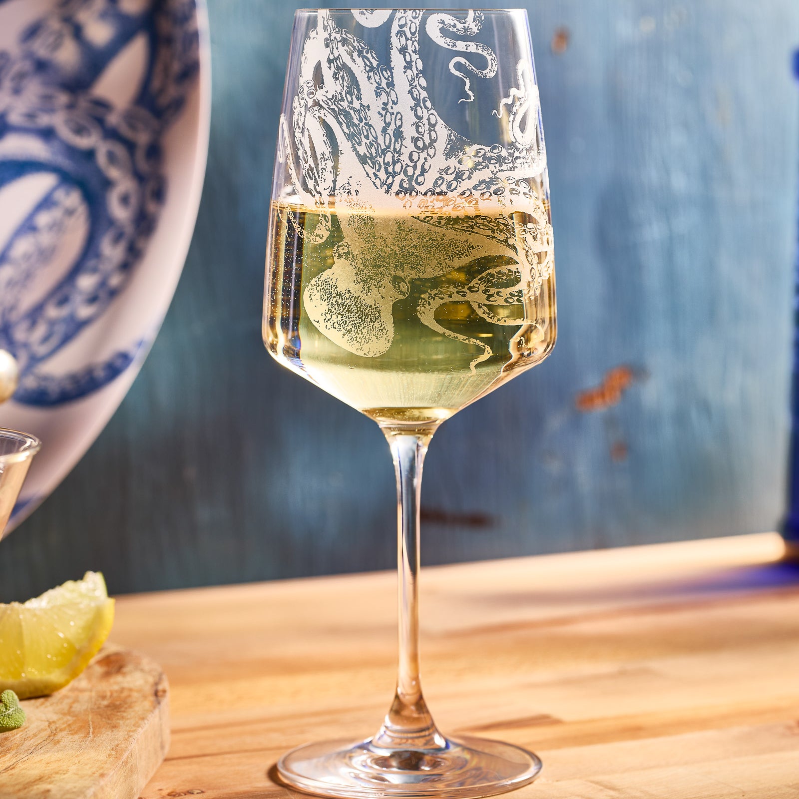 Premium Lucy White Wine Glasses Set - Elegant Crystal Clear Stemware for Chardonnay, Sauvignon Blanc & Riesling - Perfect for Dinner Parties, Weddings & Romantic Evenings