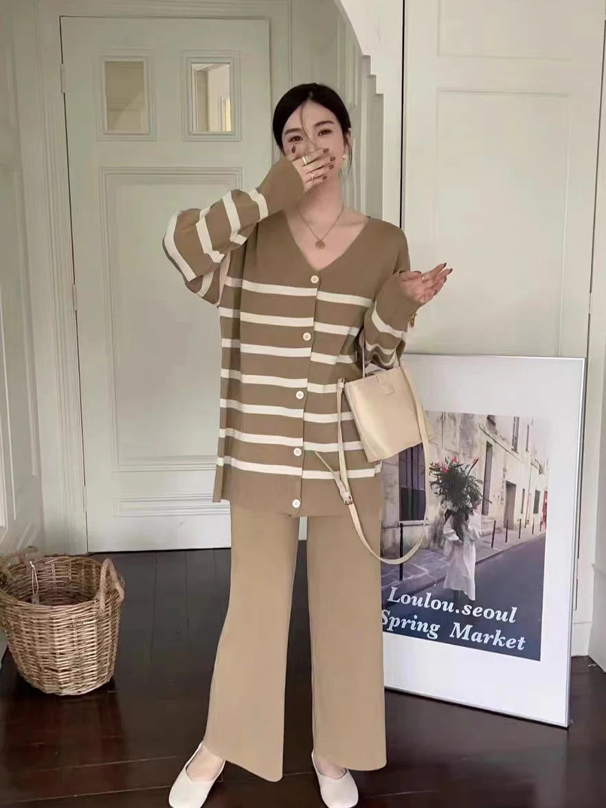 Trendy Autumn/Winter Striped Knit Sweater with Low Neck & Long Sleeves + High Waist Wide Leg Pants Set - Perfect for Casual Outings, Office Wear & Holiday Outfits