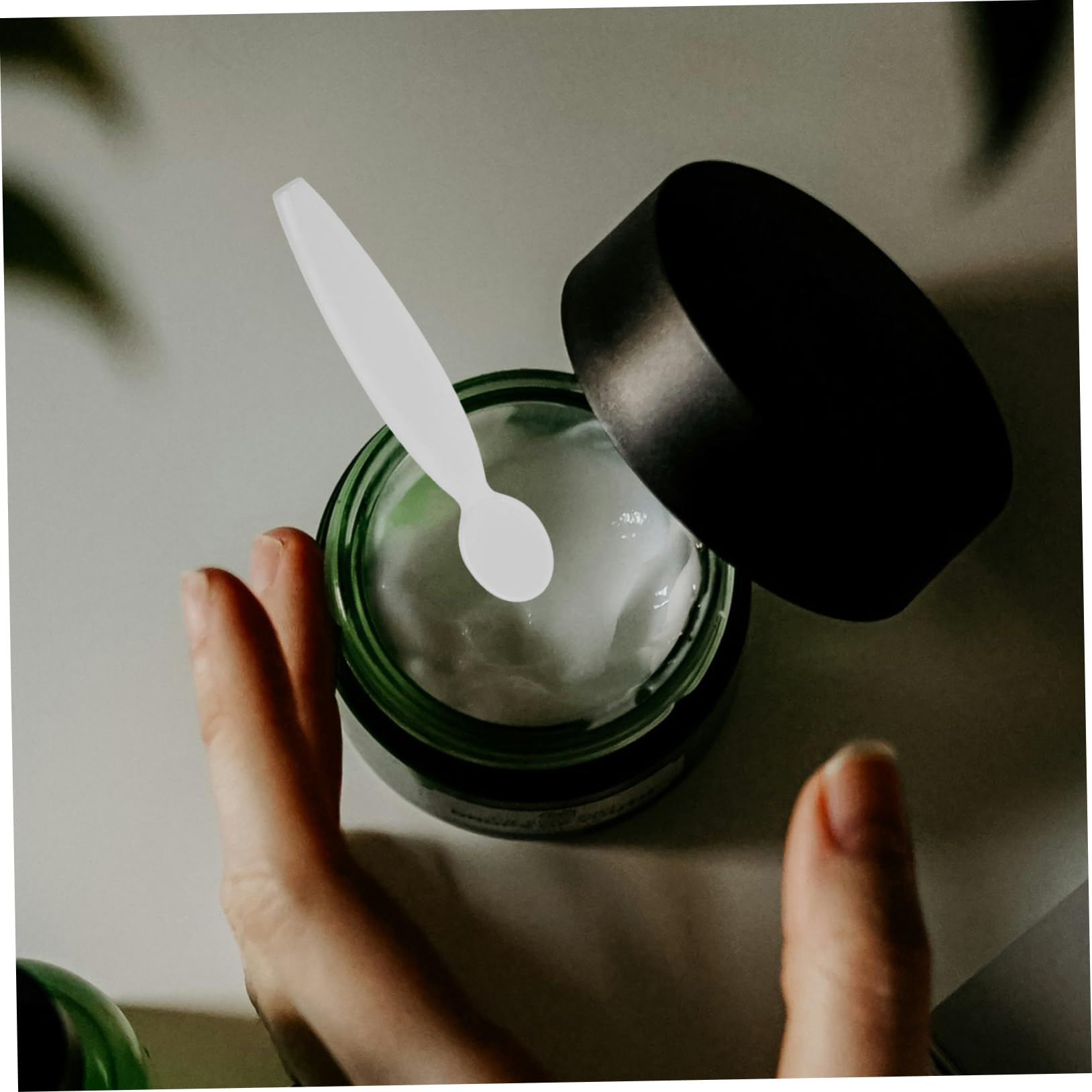 20pcs White PP Skincare Spatula Set - Face Lotion Applicator, Cosmetic Spoon for Women - Perfect for Creams, Serums & Beauty Products Application