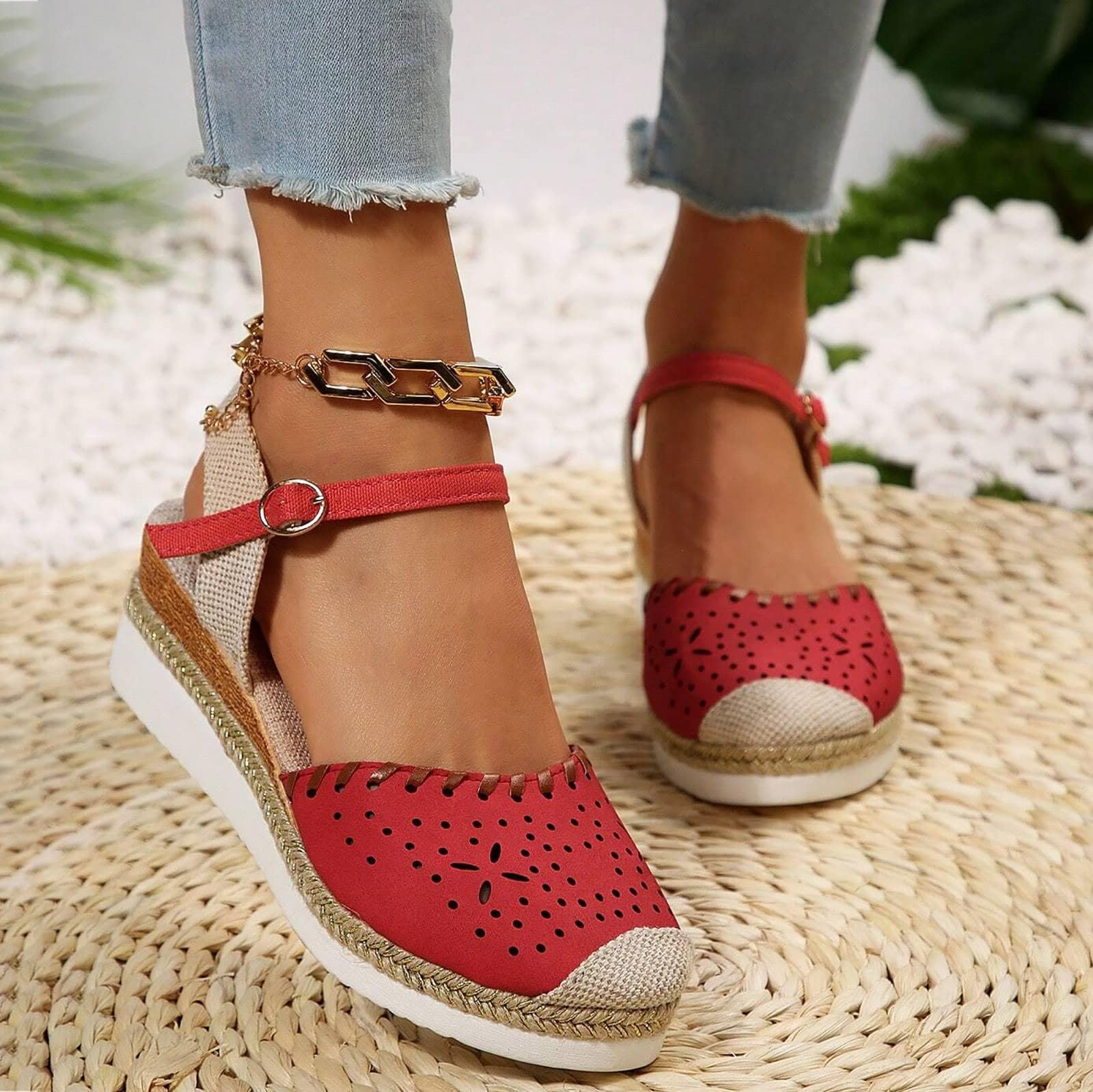 Women's Casual Summer Hollow-Out Wedge Sandals - Comfortable Open-Toe Beach Shoes for Walking, Travel & Outdoor Activities