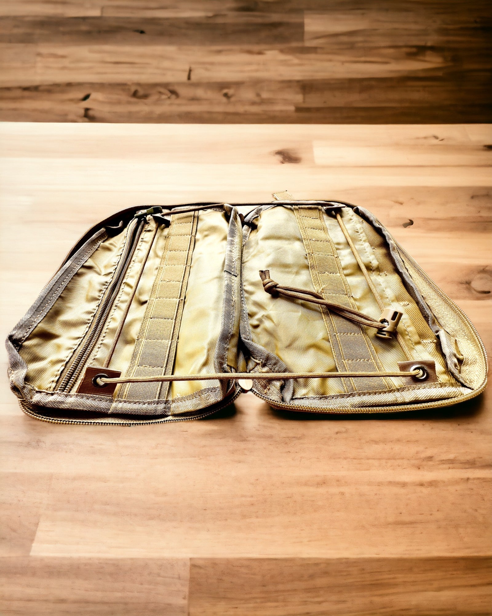 Tactical MOLLE Pouch for Travelers - Durable Military Utility Bag (26x5.5x19cm) - Perfect for Hiking, Camping & Outdoor Adventures