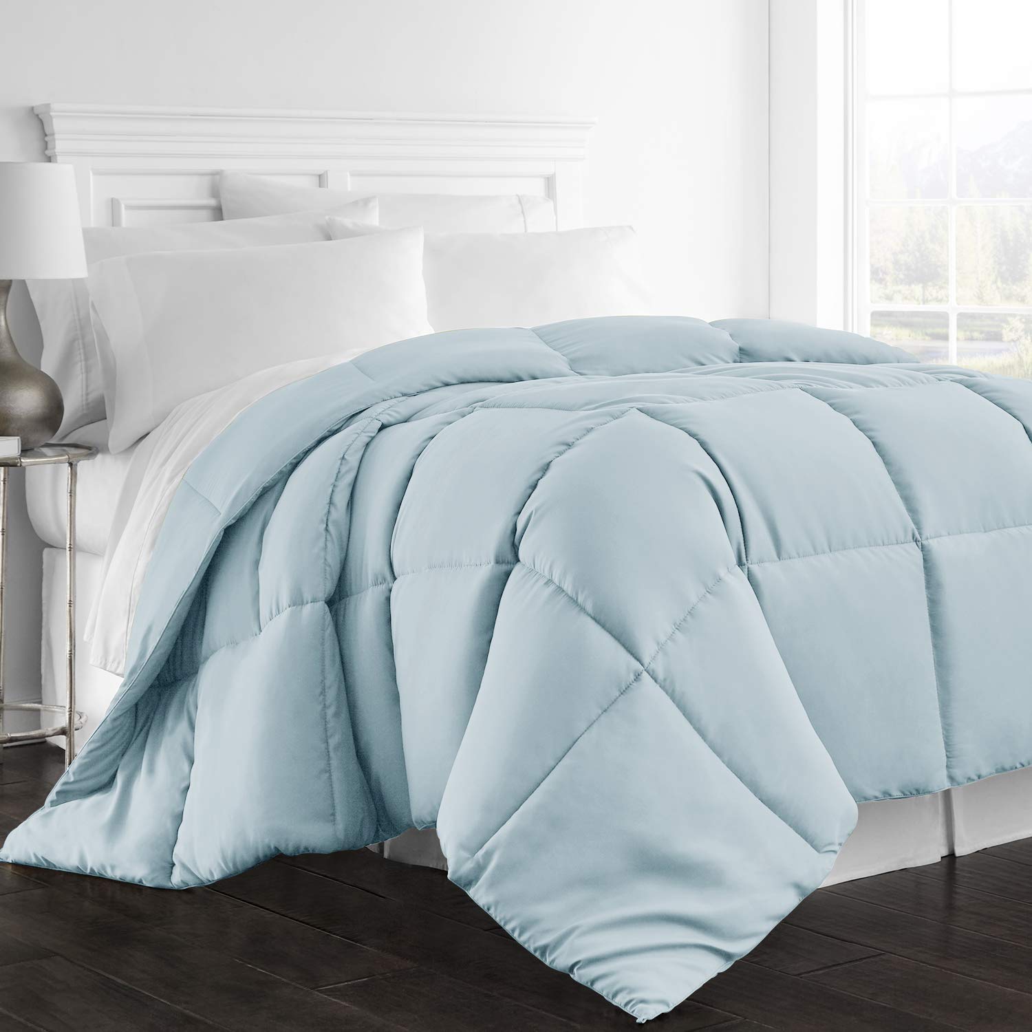 1 PC Lightweight Comforter Queen/Full Size - Ultra Soft Down Alternative Duvet Insert | 100% Cotton 500 GSM All-Season Bedding | Classic Solid Blue Box Stitched Blanket for Cozy Sleep & Guest Room Decor