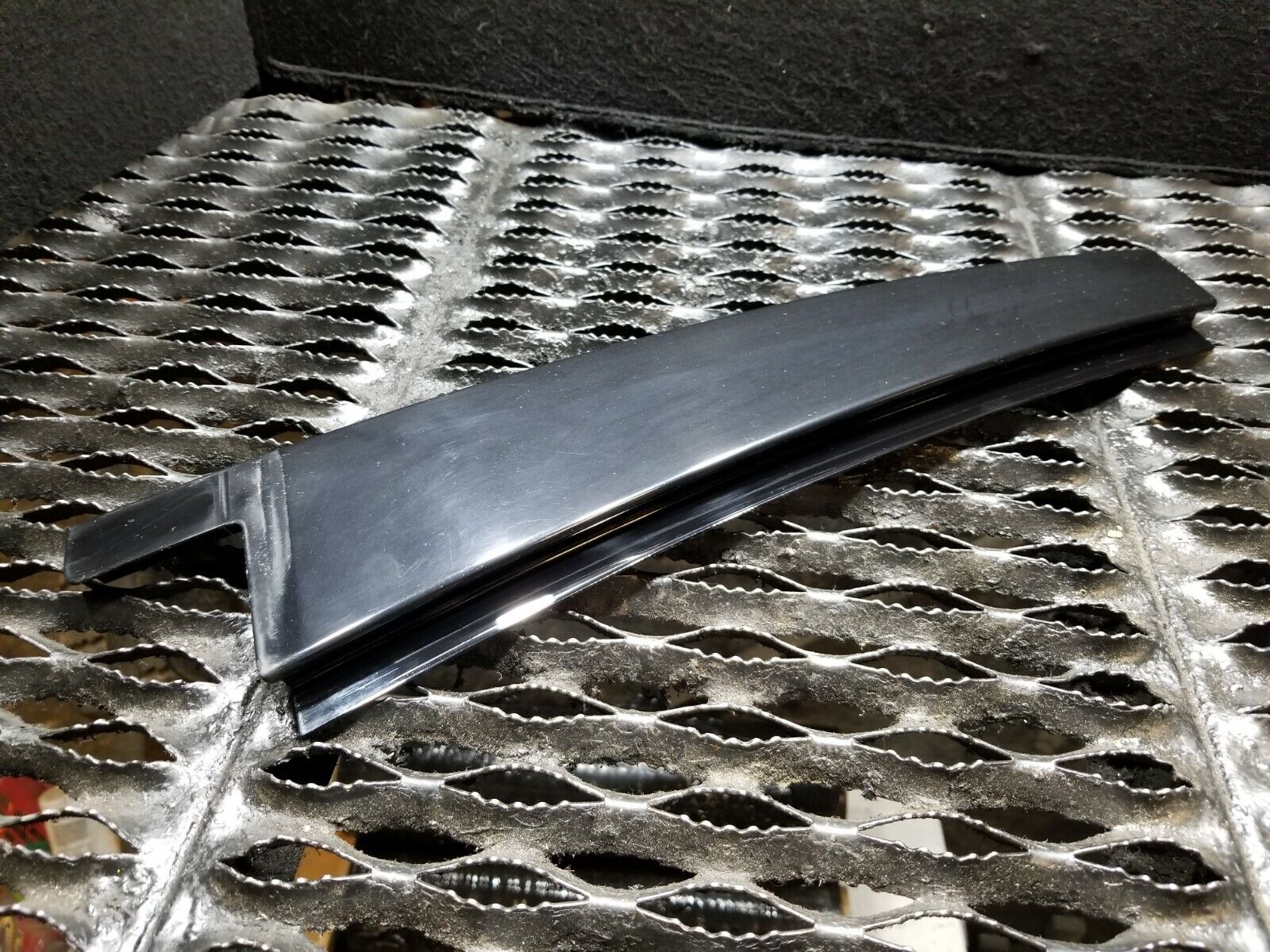 2004-2009 Jaguar XJ8 Right Rear Passenger Side Door B Pillar Trim Molding - OEM Replacement Part - Perfect for Interior Restoration & Car Maintenance