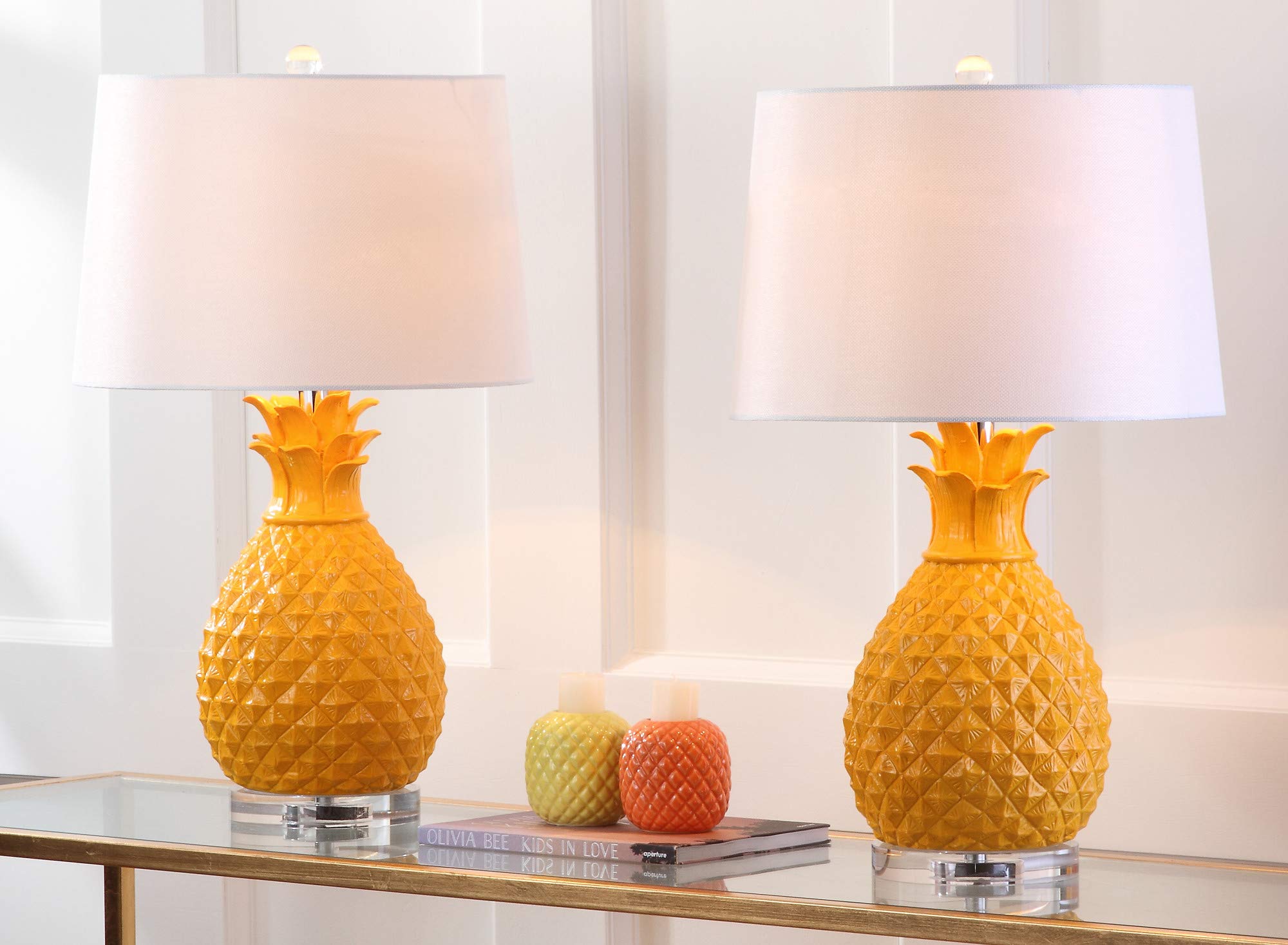 SAFAVIEH Kelly Farmhouse Yellow Pineapple Table Lamp Set of 2 - 26 Inch LED Bedside Nightstand Light for Bedroom, Living Room & Home Office - Tropical Decor Accent Lighting (Bulbs Included)