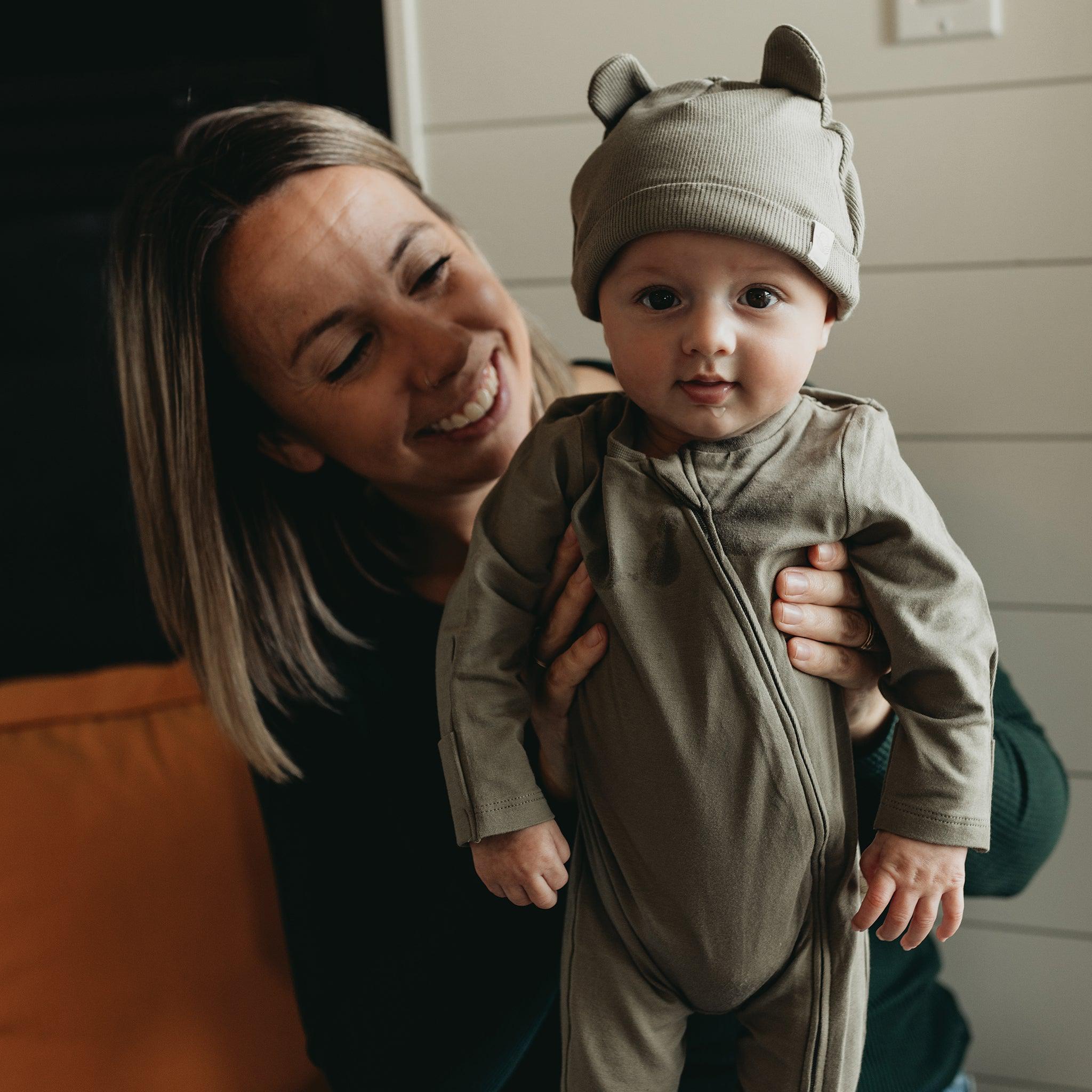 Organic Long Sleeve Zippered Bodysuit for Babies - Soft Cotton Baby Onesie with Snap Closure - Perfect for Newborns, Infants & Toddlers - Ideal for Playtime, Napping and Everyday Comfort