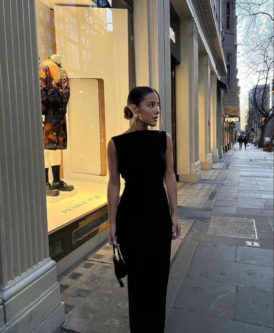 Elegant Black Sheath Long Prom Dress for Formal Evening Events - Perfect for Homecoming, Weddings & Special Occasions - Style J5845