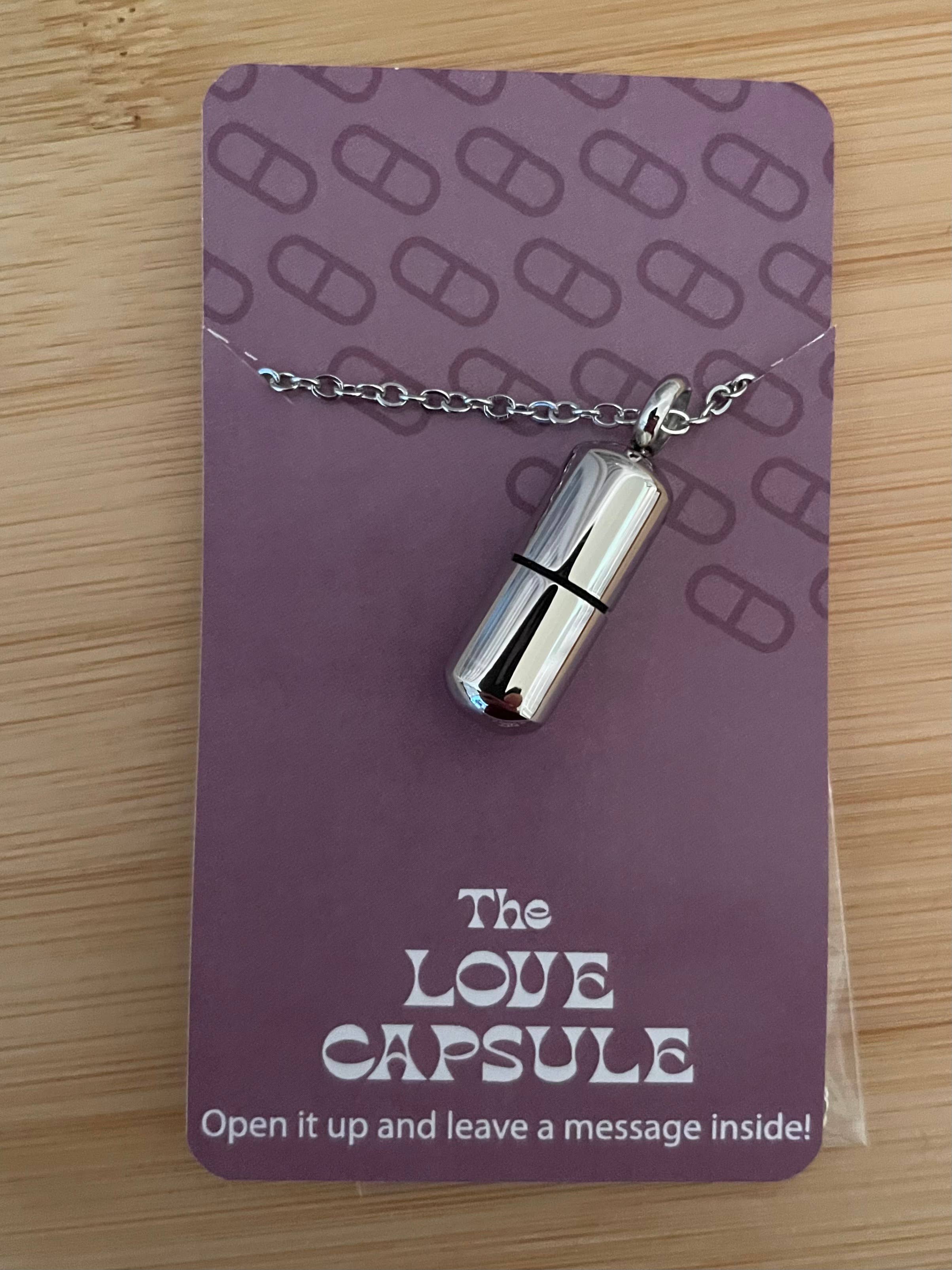 Love Capsule Necklace - Personalized Keepsake Jewelry for Couples, Best Romantic Gift for Anniversary, Valentine's Day & Special Occasions | Perfect for Date Nights, Proposals & Meaningful Moments