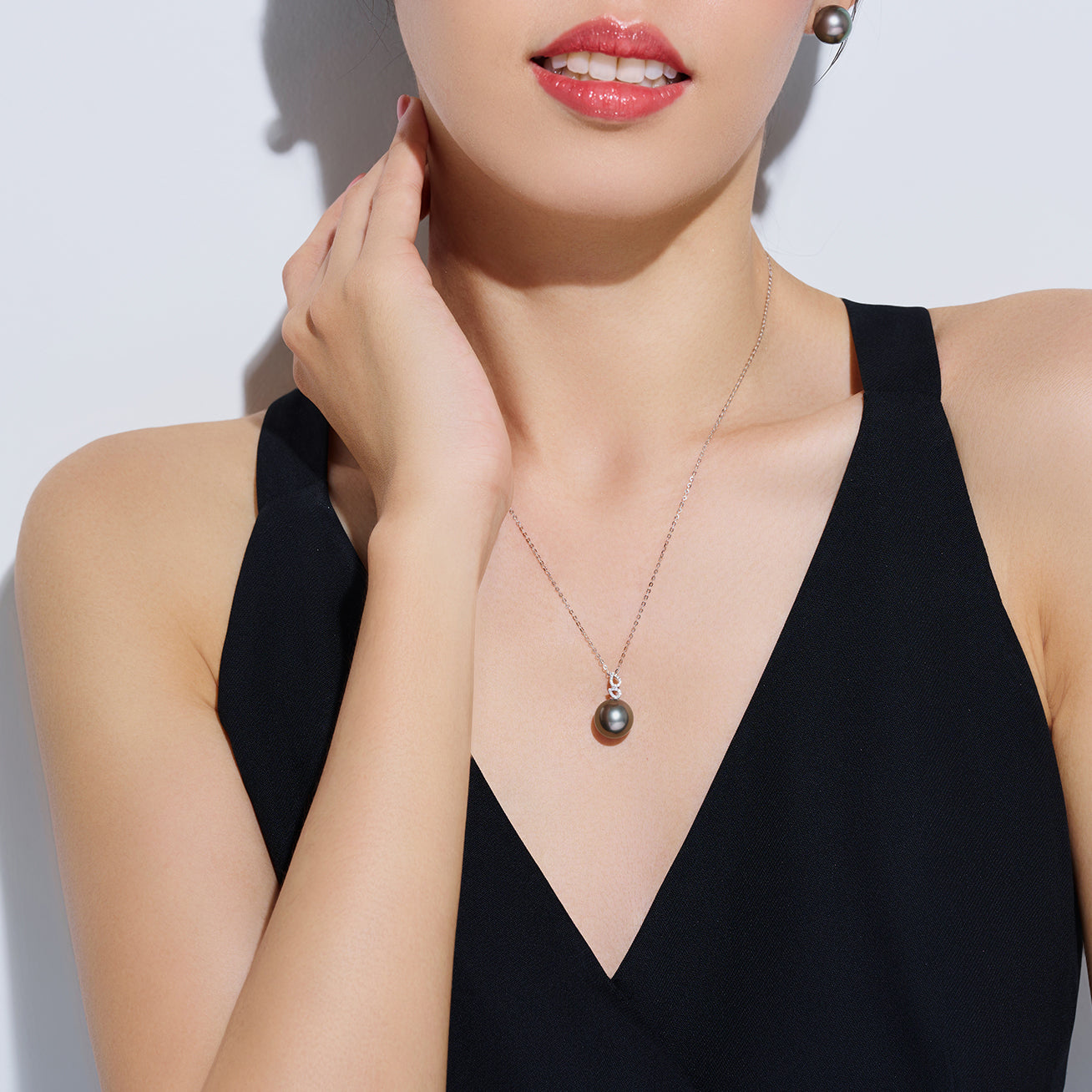 18K Solid Gold Tahitian Pearl Necklace for Women - Genuine Saltwater Cultured Pearl Jewelry - Elegant Gift for Wedding, Anniversary & Special Occasions