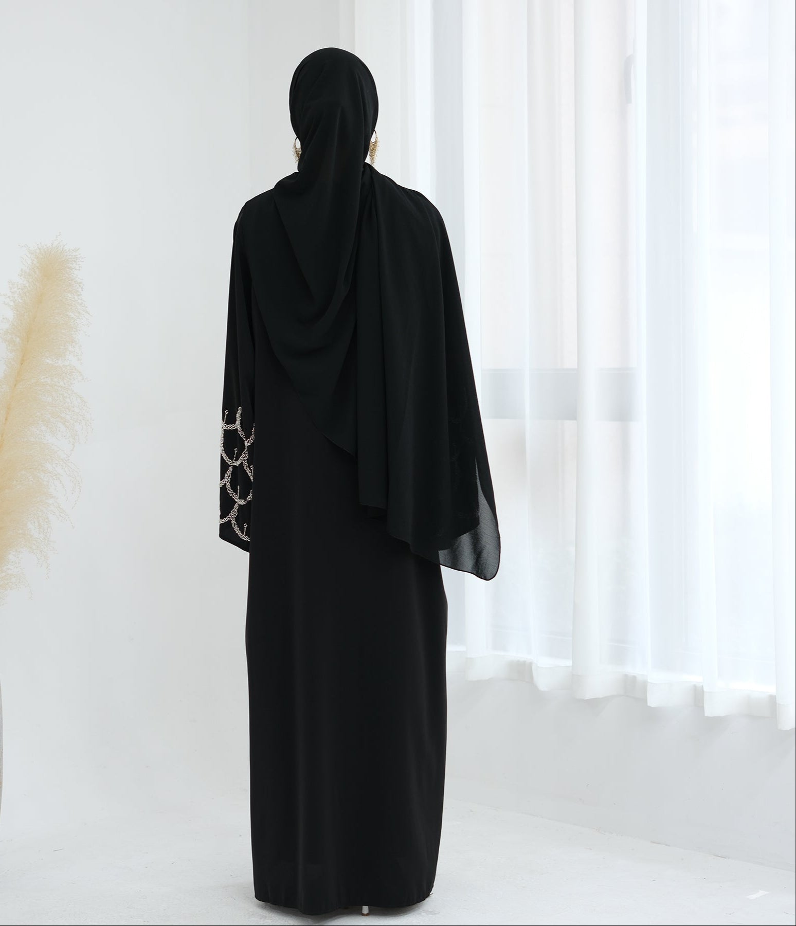 Elegant Irssane Nida Open Abaya Kimono - Black | Modest Muslim Dress for Women | Perfect for Prayer, Eid, and Special Occasions